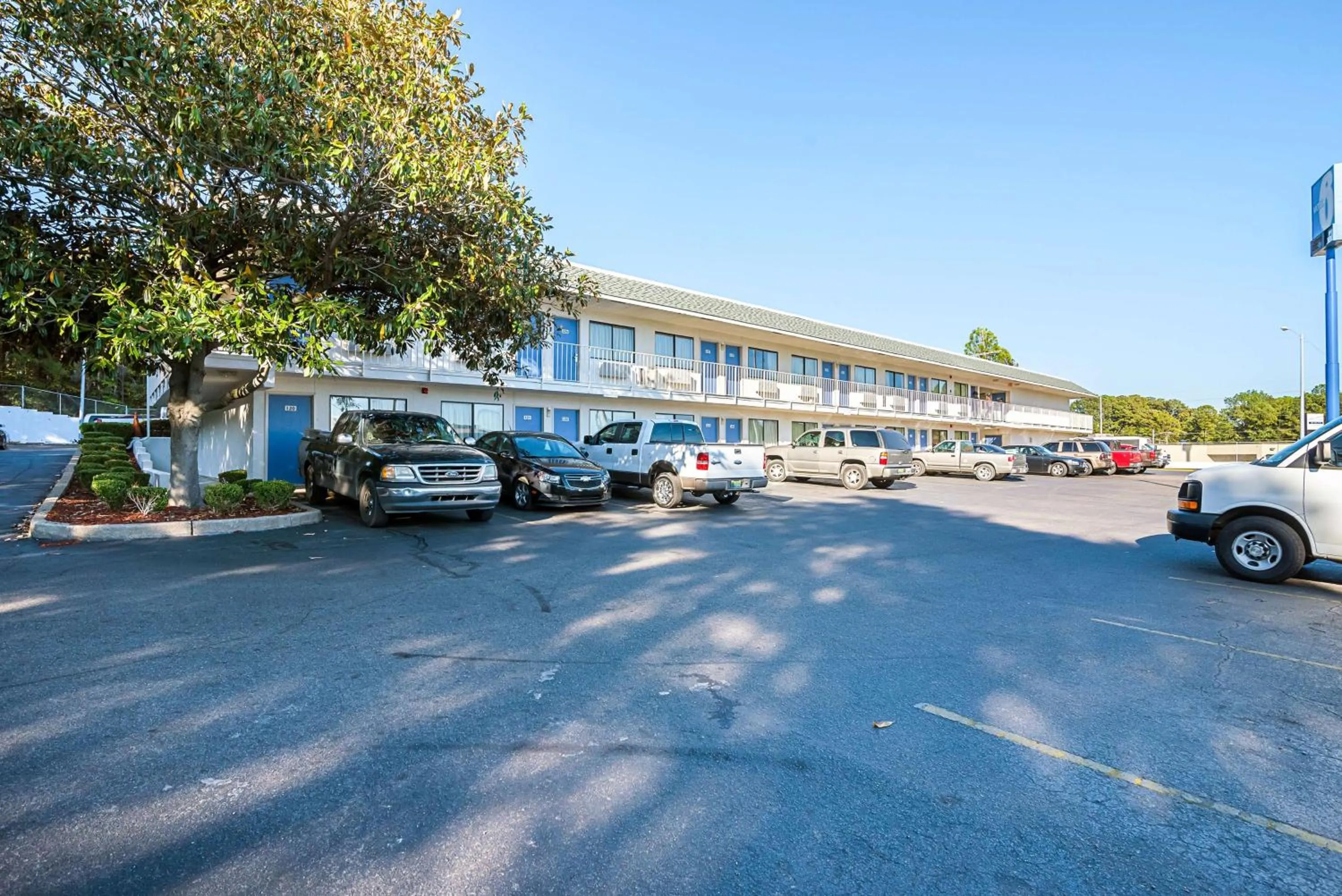 Property building in Motel 6-Bessemer, AL - Birmingham