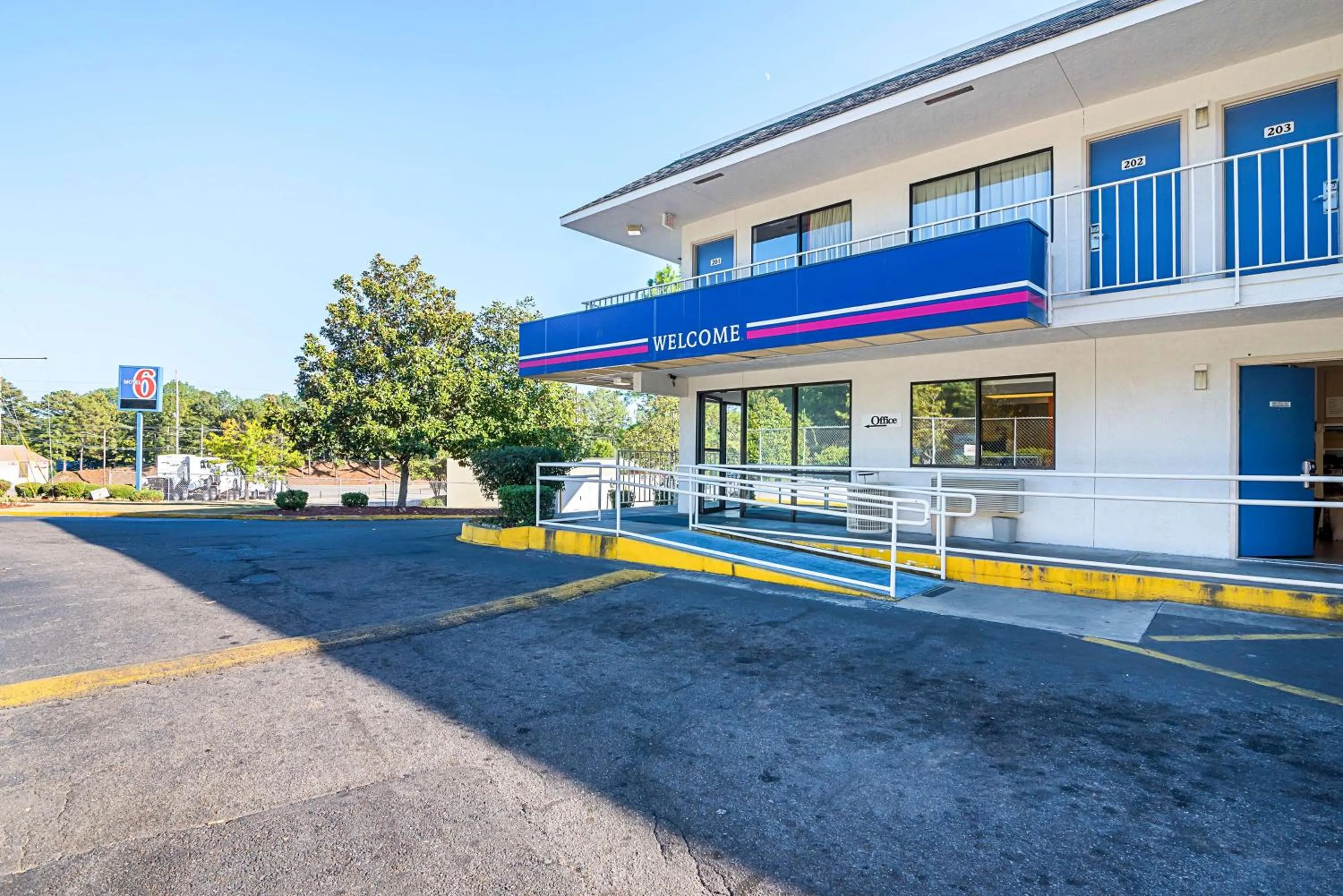 Property building in Motel 6-Bessemer, AL - Birmingham