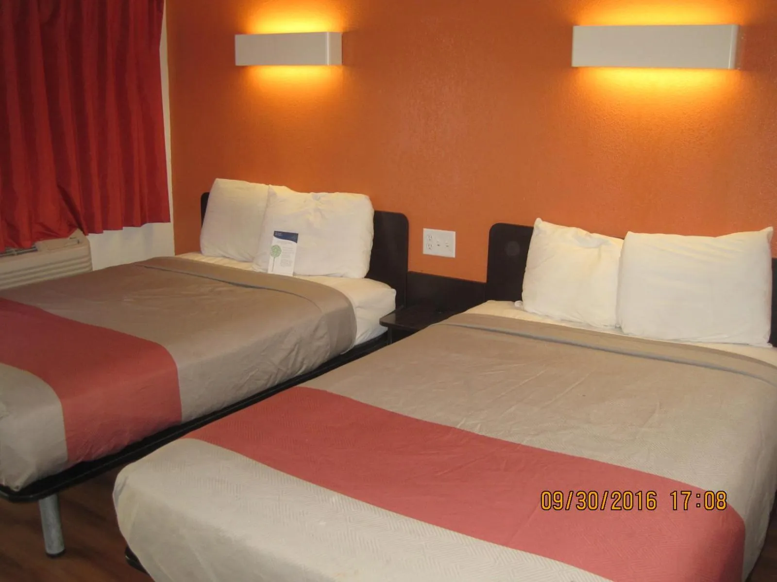 Bed in Motel 6-Bessemer, AL - Birmingham