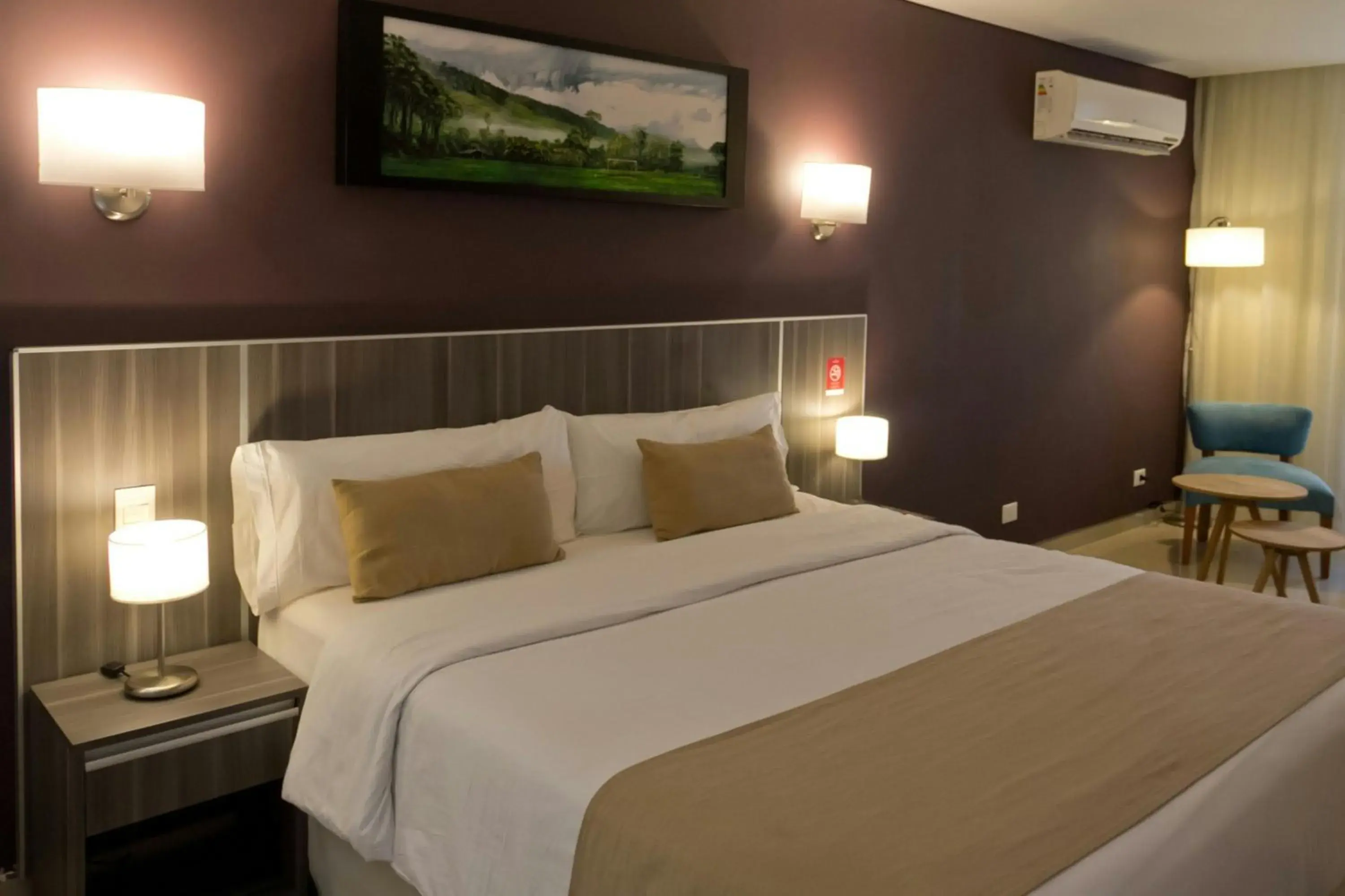Standard King Room with Limited View in City Falls Iguazú Standard King Room with Limited View in City Falls Iguazú