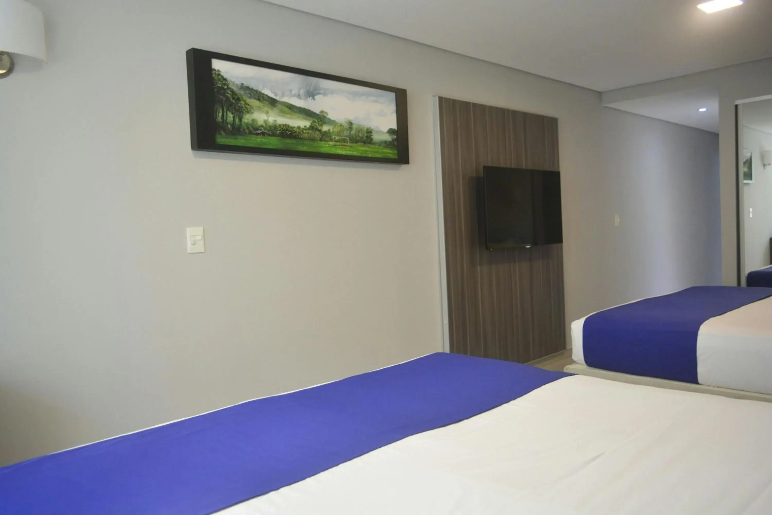 Photo of the whole room, Bed in City Falls Iguazú Photo of the whole room, Bed in City Falls Iguazú