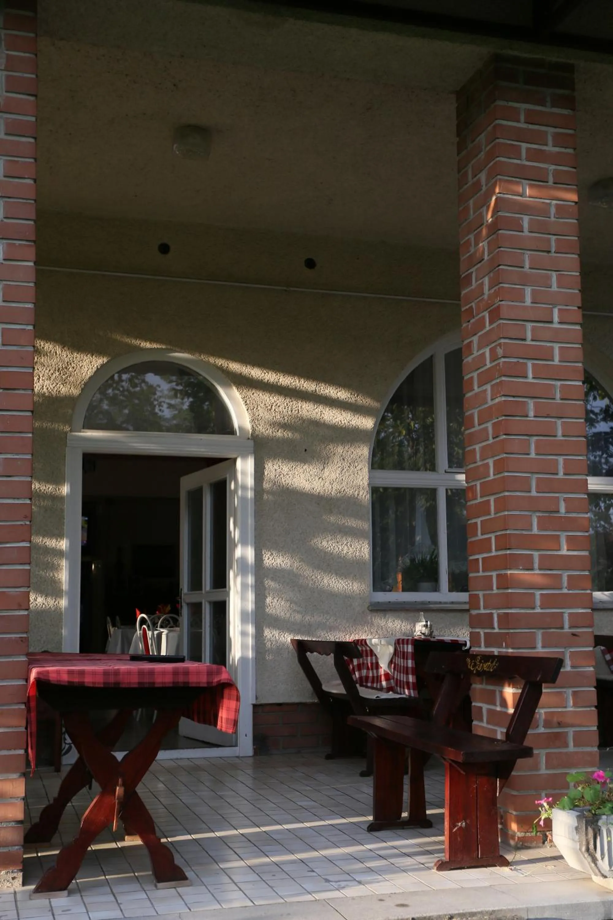 Alabástrom Panzió és Étterem