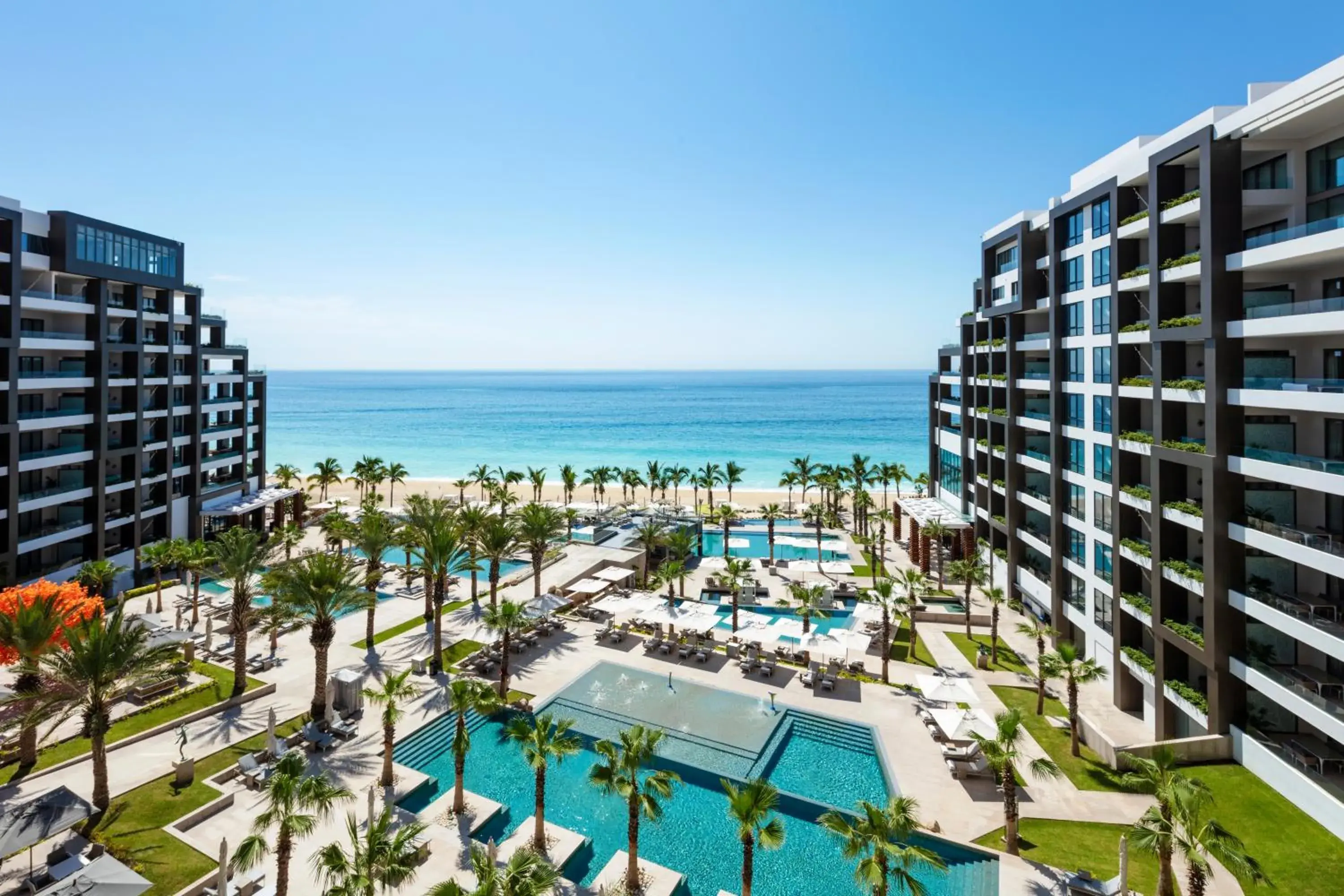 Swimming pool in Garza Blanca Resort & Spa Los Cabos Swimming pool in Garza Blanca Resort & Spa Los Cabos