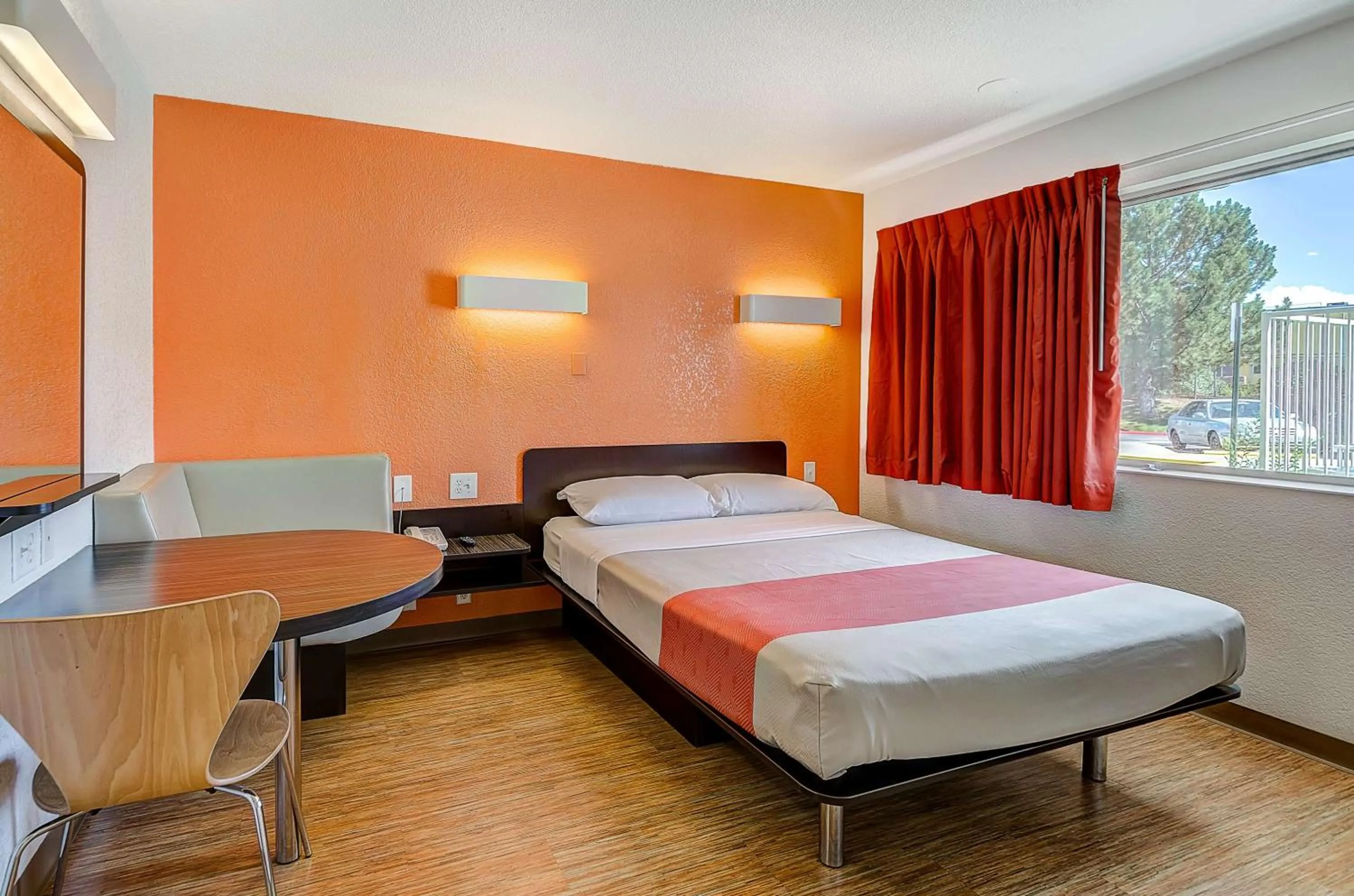 Bedroom in Park Inn by Radisson, Thornton