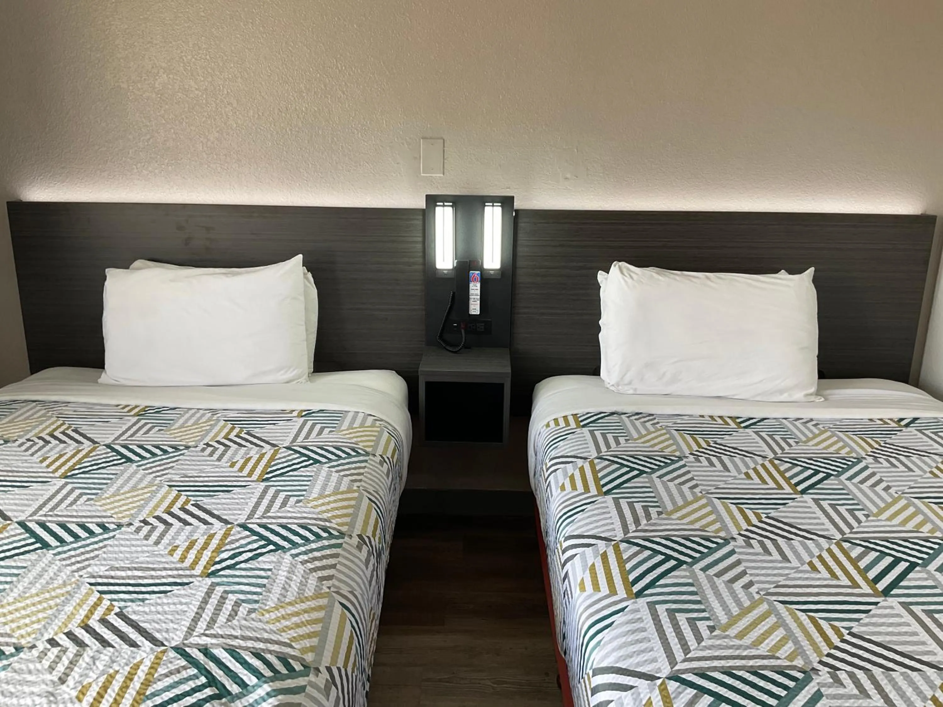 Bedroom, Bed in Motel 6-Odessa, TX