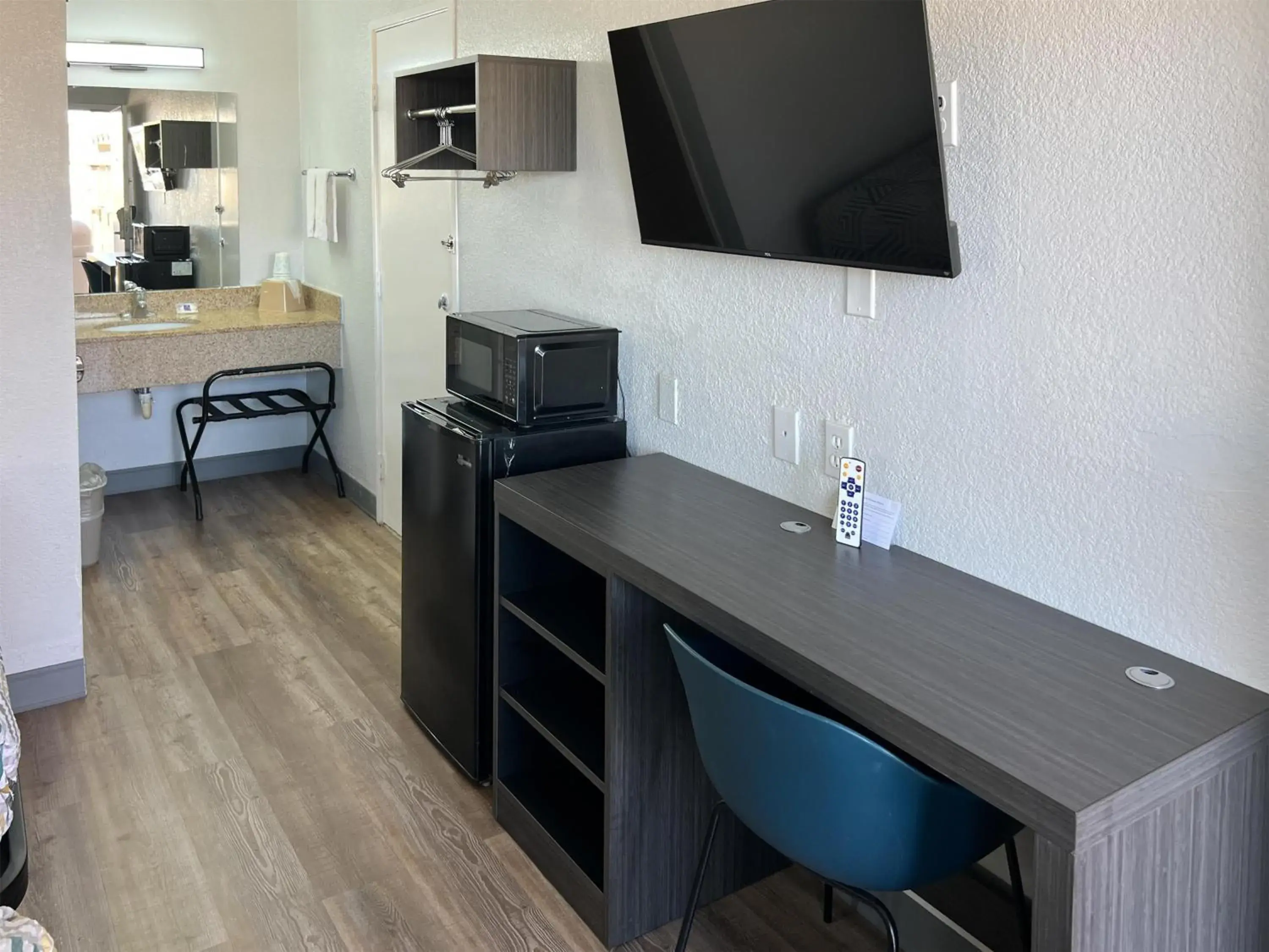 Bedroom in Motel 6-Odessa, TX Bedroom in Motel 6-Odessa, TX