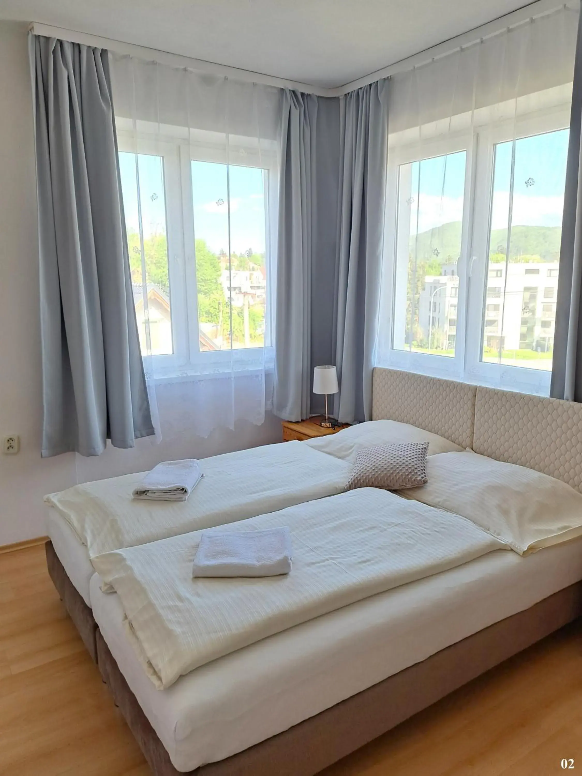 Superior Double Room - single occupancy in Alcorso Pension Superior Double Room - single occupancy in Alcorso Pension