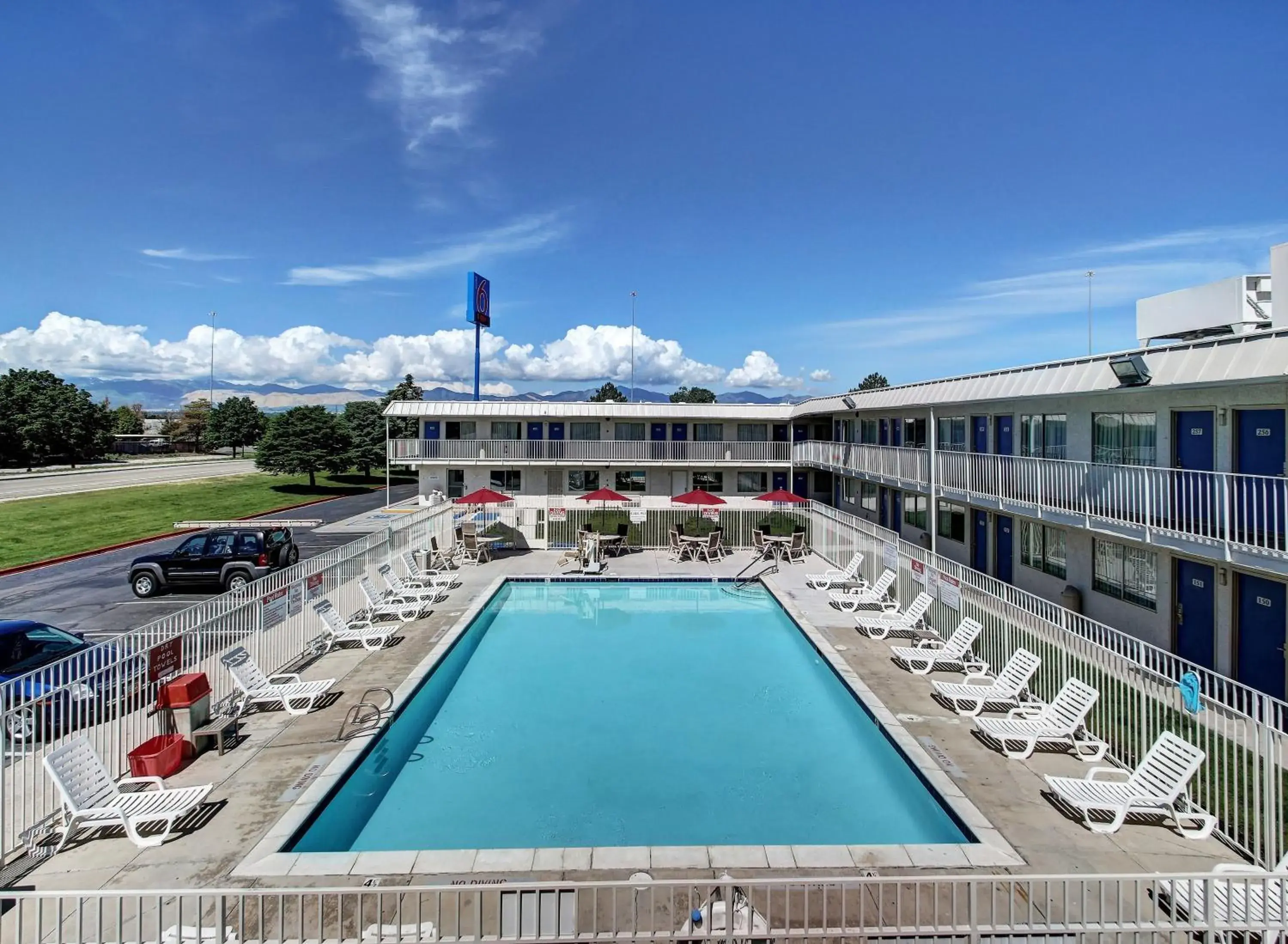 Swimming Pool in Motel 6-Midvale, UT - Salt Lake City South