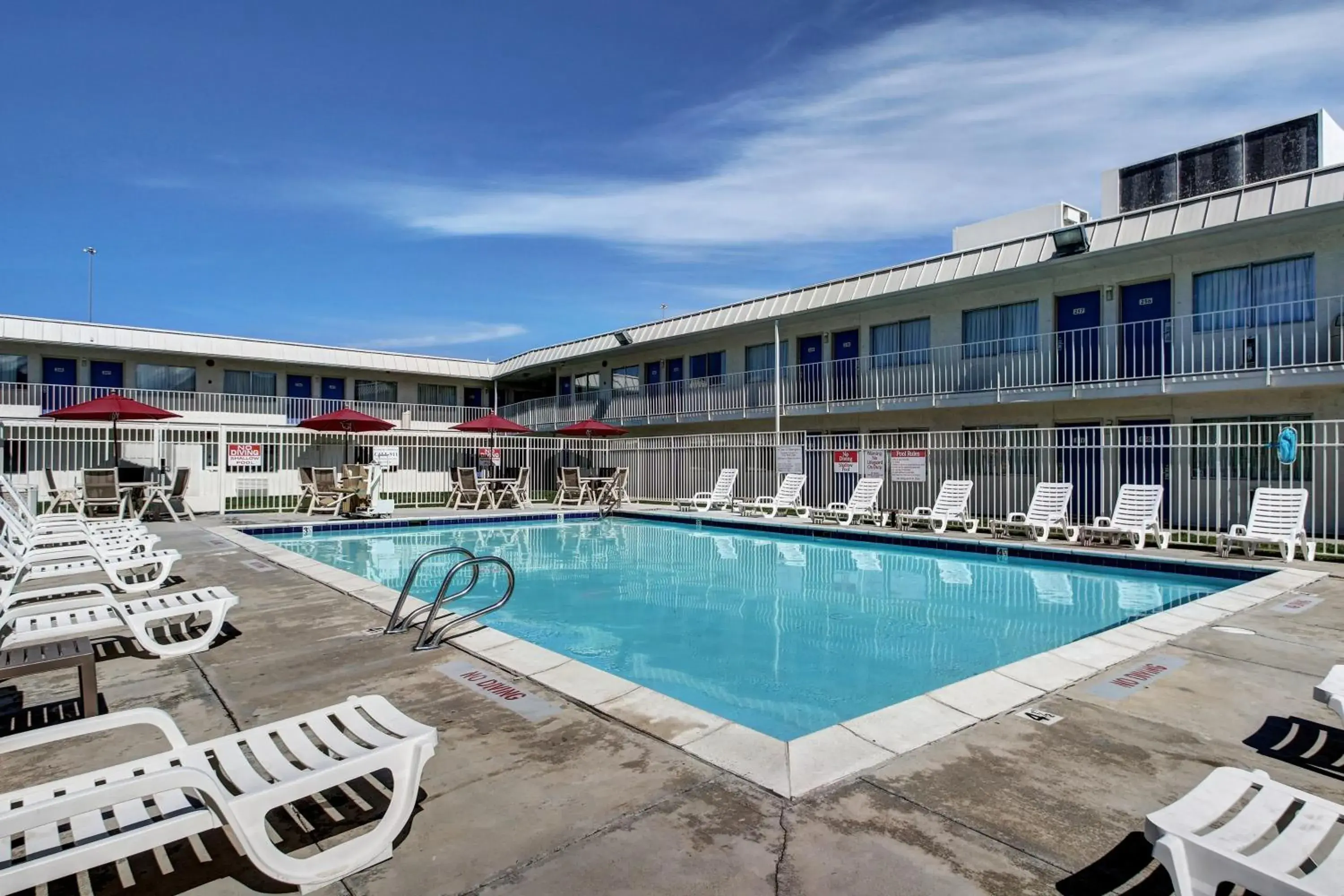 Swimming Pool in Motel 6-Midvale, UT - Salt Lake City South