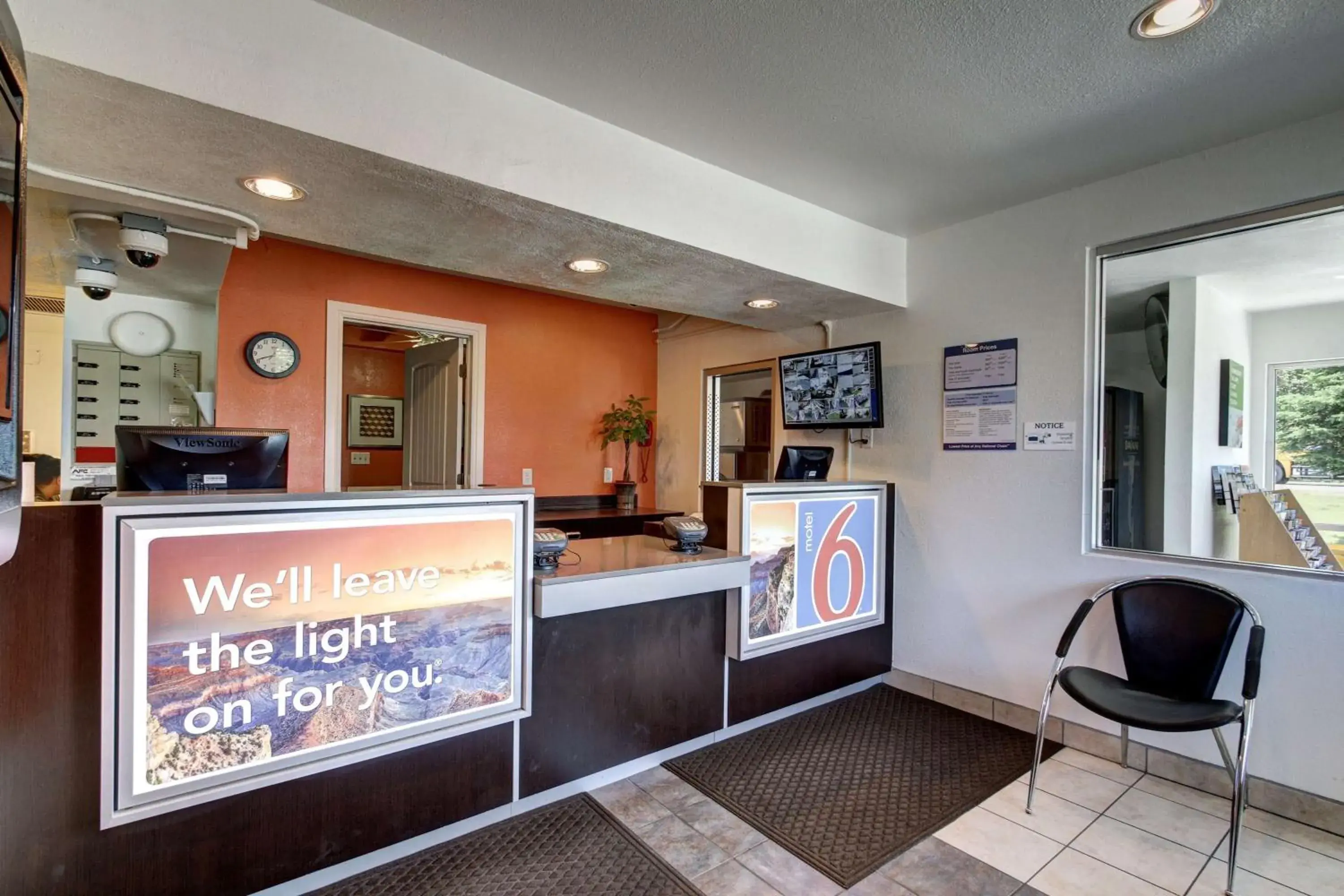 Lobby or reception, Lobby/Reception in Motel 6-Midvale, UT - Salt Lake City South