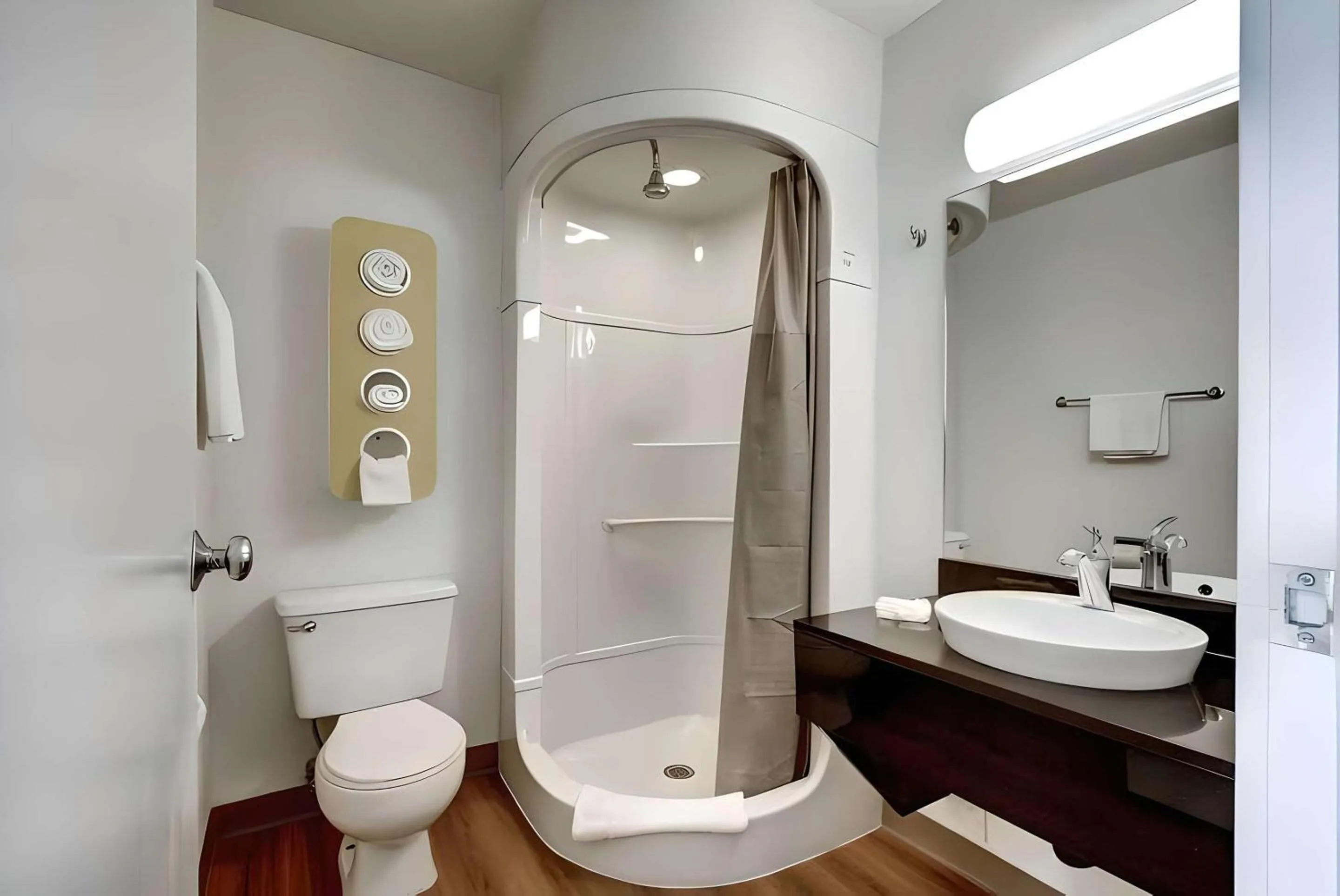 Bedroom in Econo Lodge Midvale