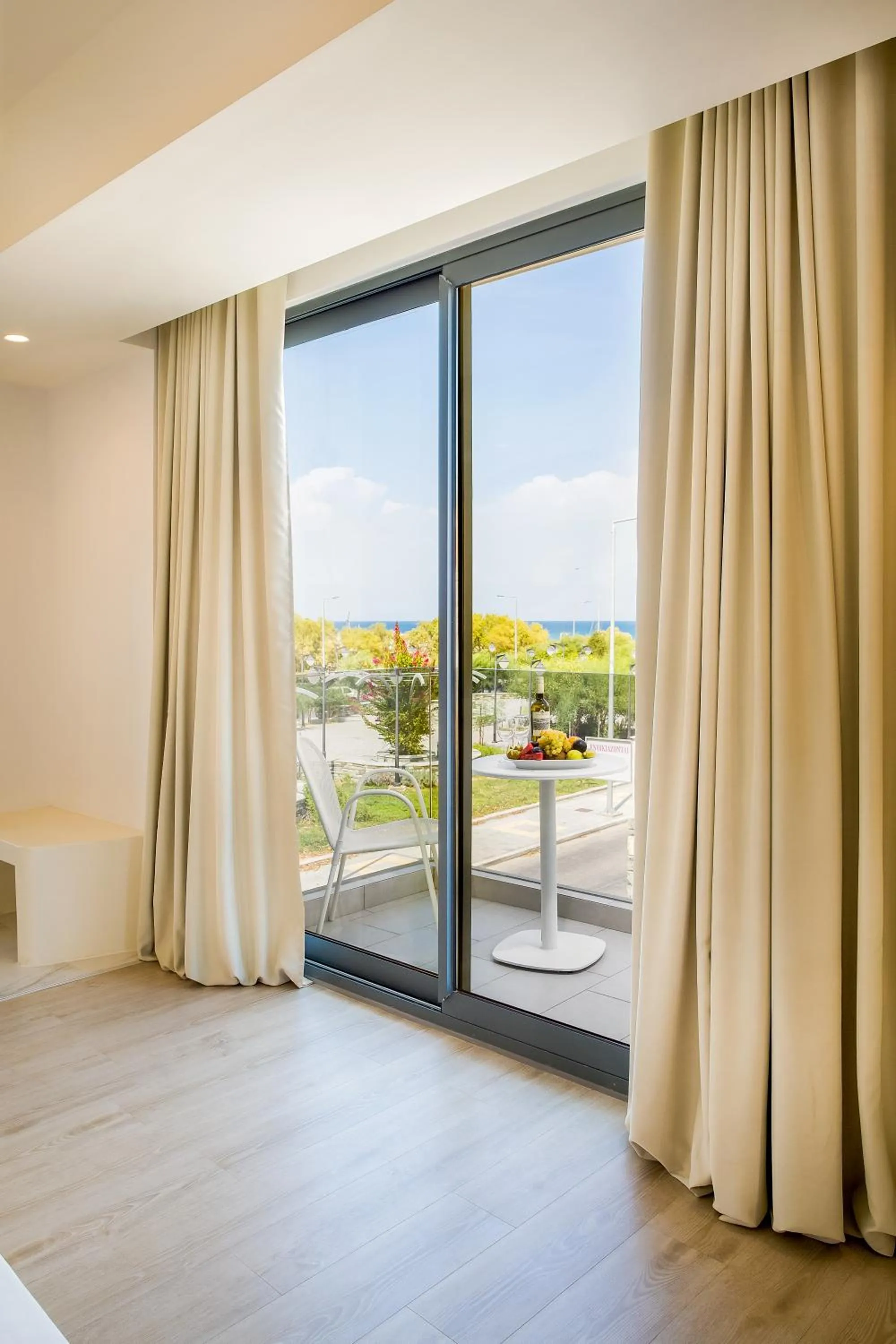 Balcony/Terrace in Samian Mare Hotel, Suites & Spa