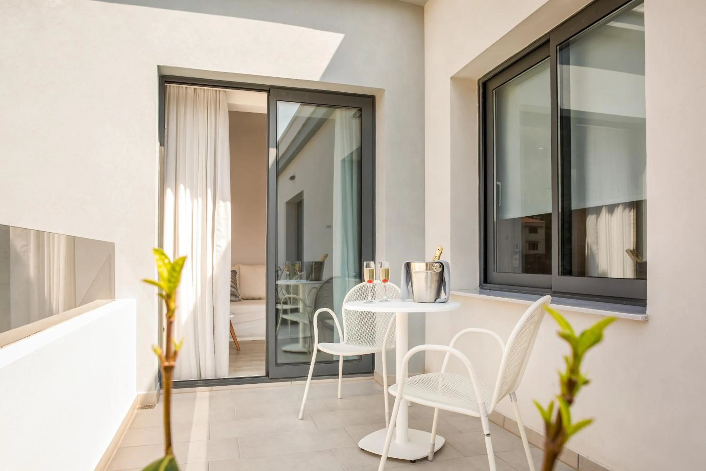 Balcony/Terrace in Samian Mare Hotel, Suites & Spa