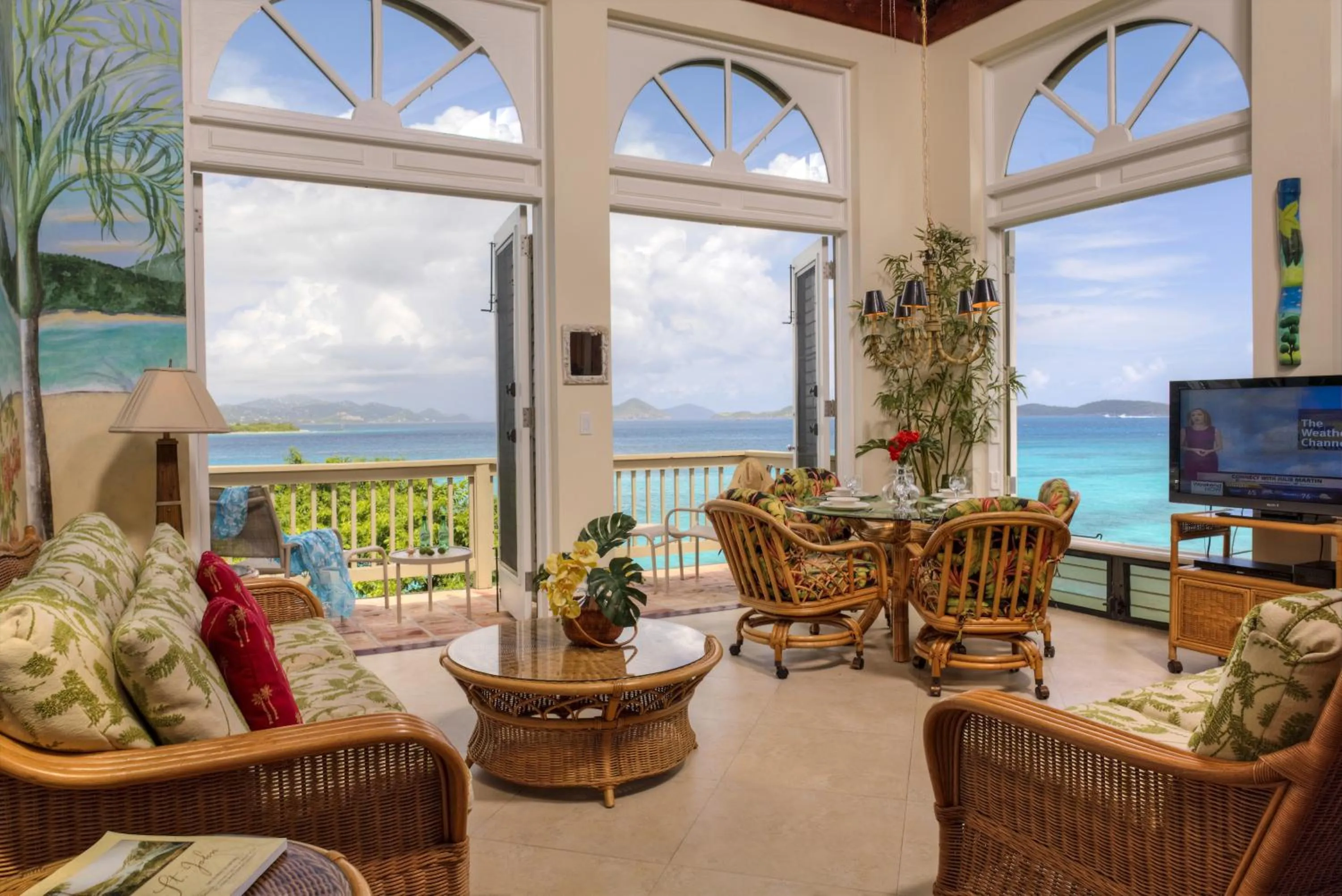 Living room in Gallows Point Resort