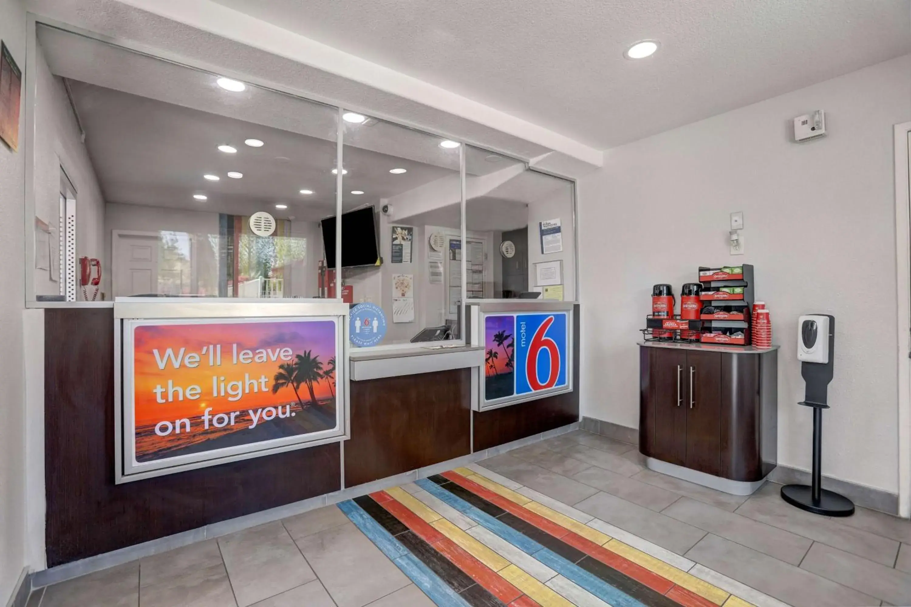 Lobby or reception in Motel 6 San Bernardino, CA - North