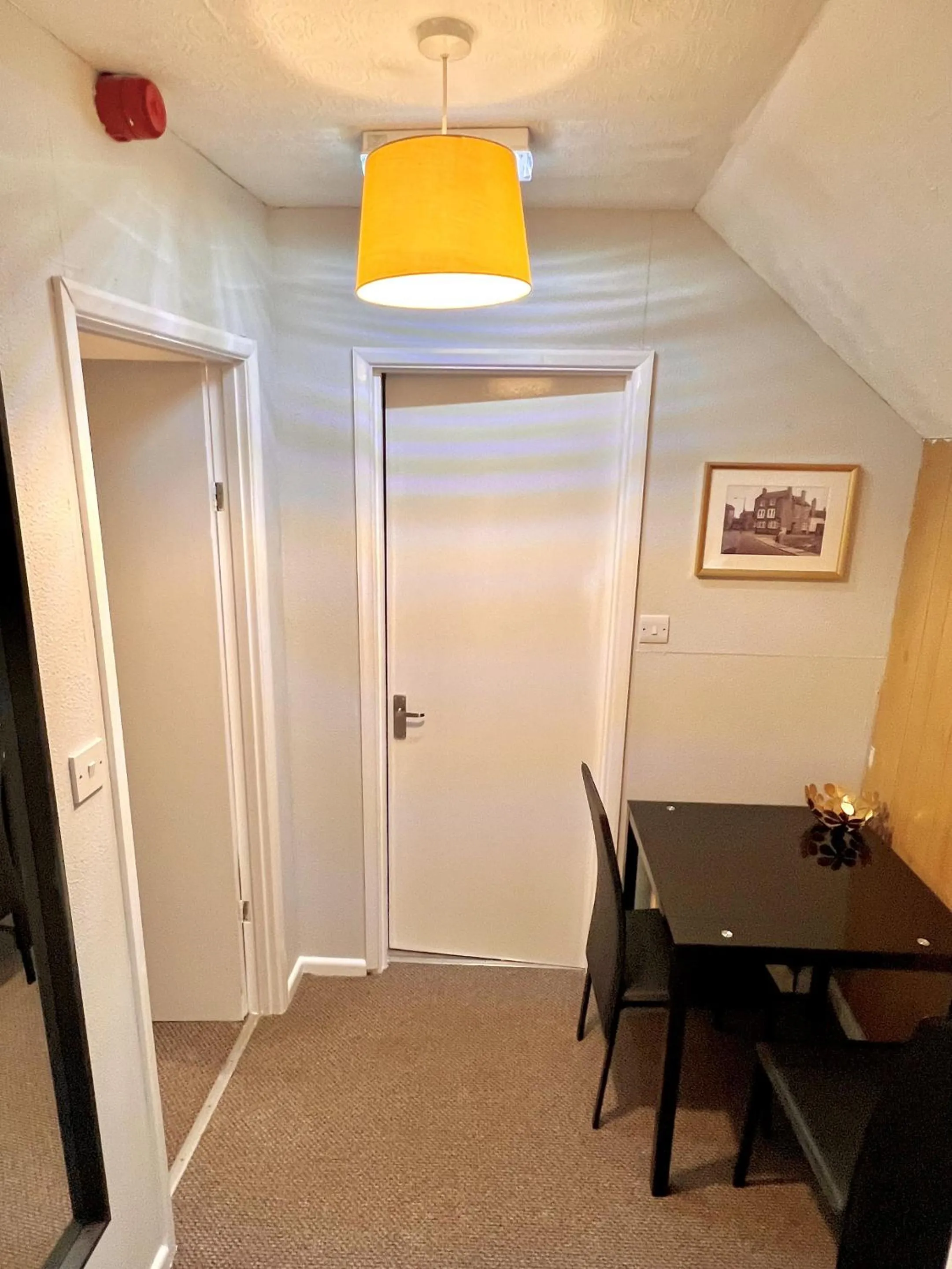 Bedroom in The Horse & Jockey