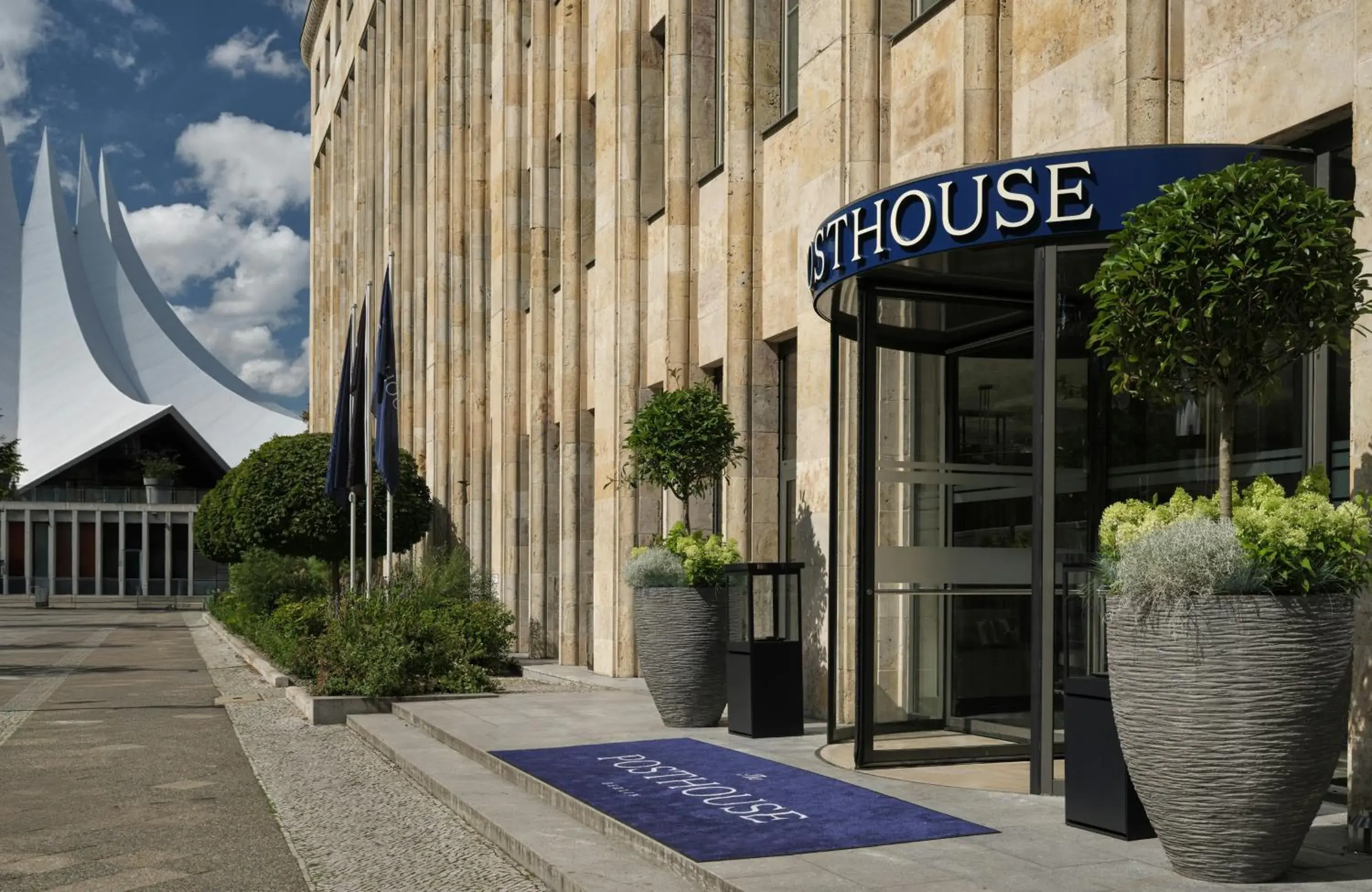 Property building in The Posthouse Berlin Potsdamer Platz- Leonardo Limited Edition Property building in The Posthouse Berlin Potsdamer Platz- Leonardo Limited Edition