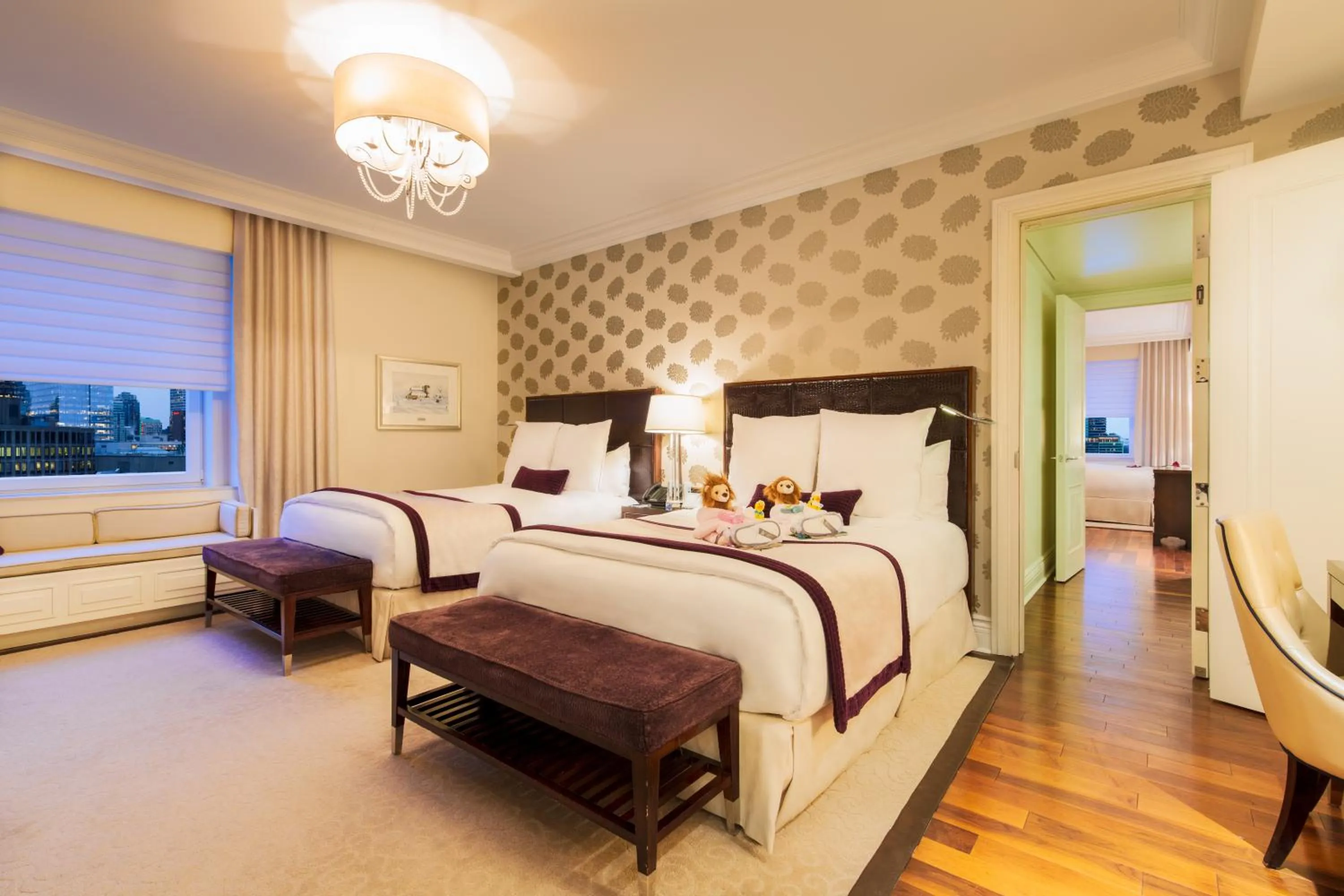 Bed in The Ritz-Carlton, Montreal