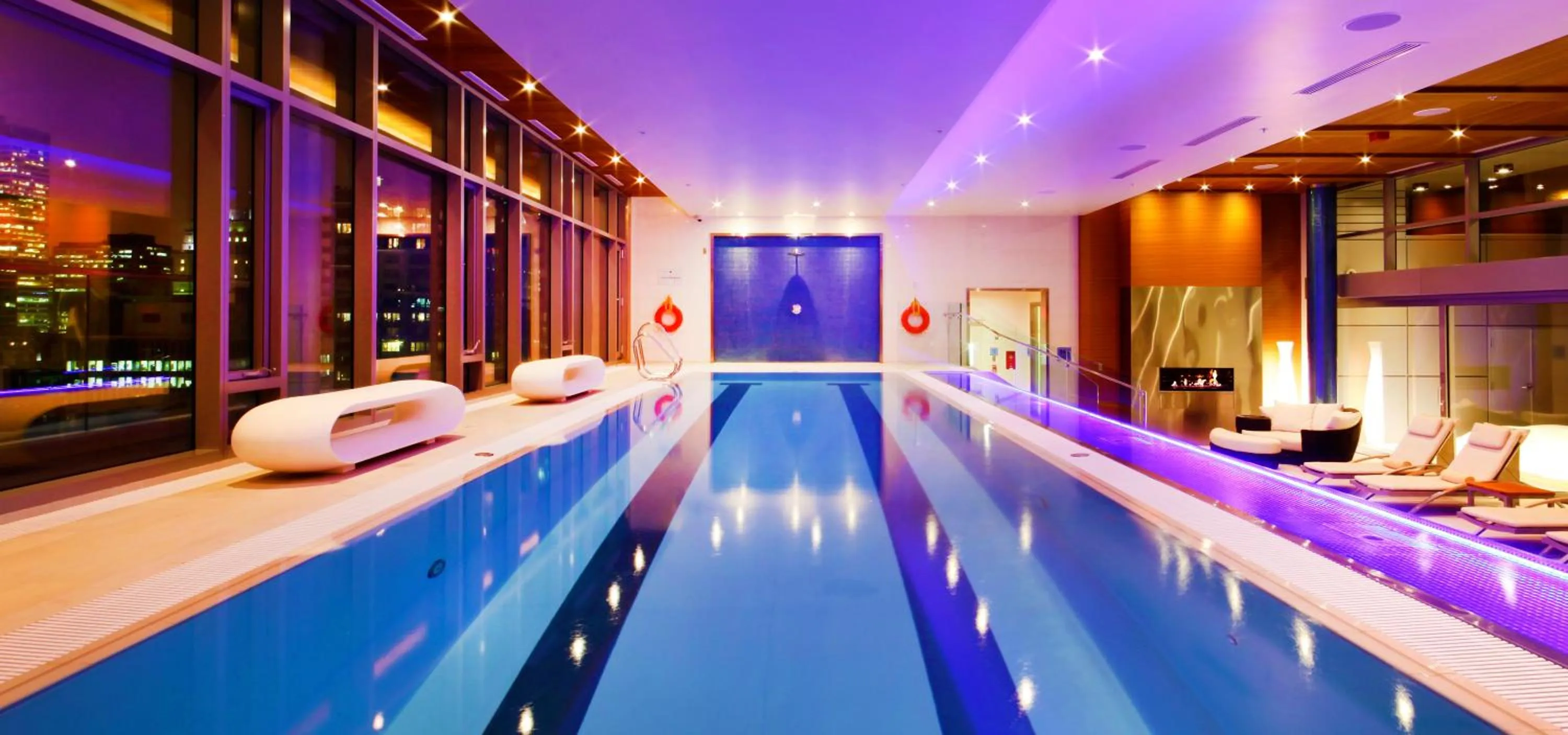 Swimming pool in The Ritz-Carlton, Montreal