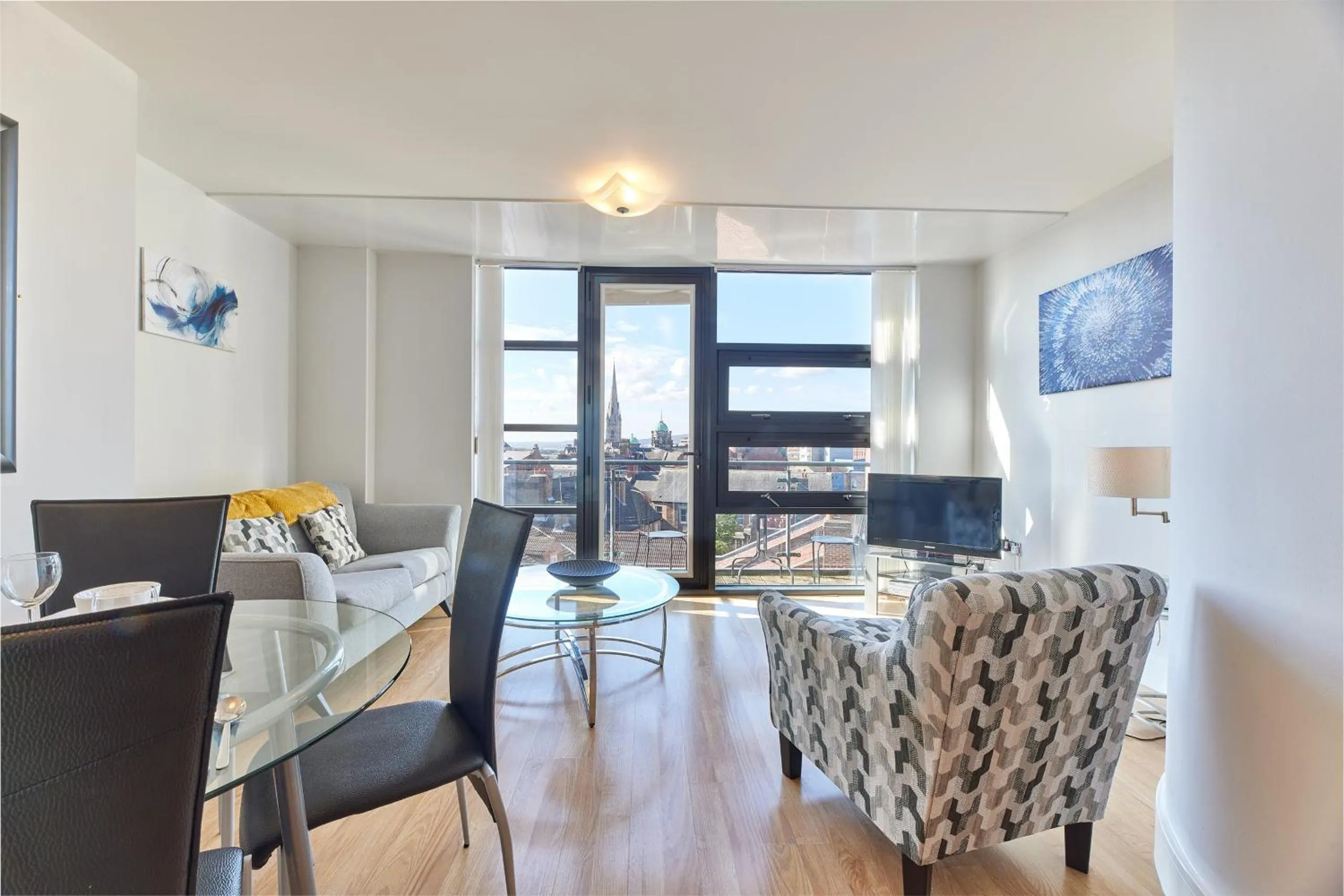 Communal lounge/ TV room in Low Friars - Properties Unique