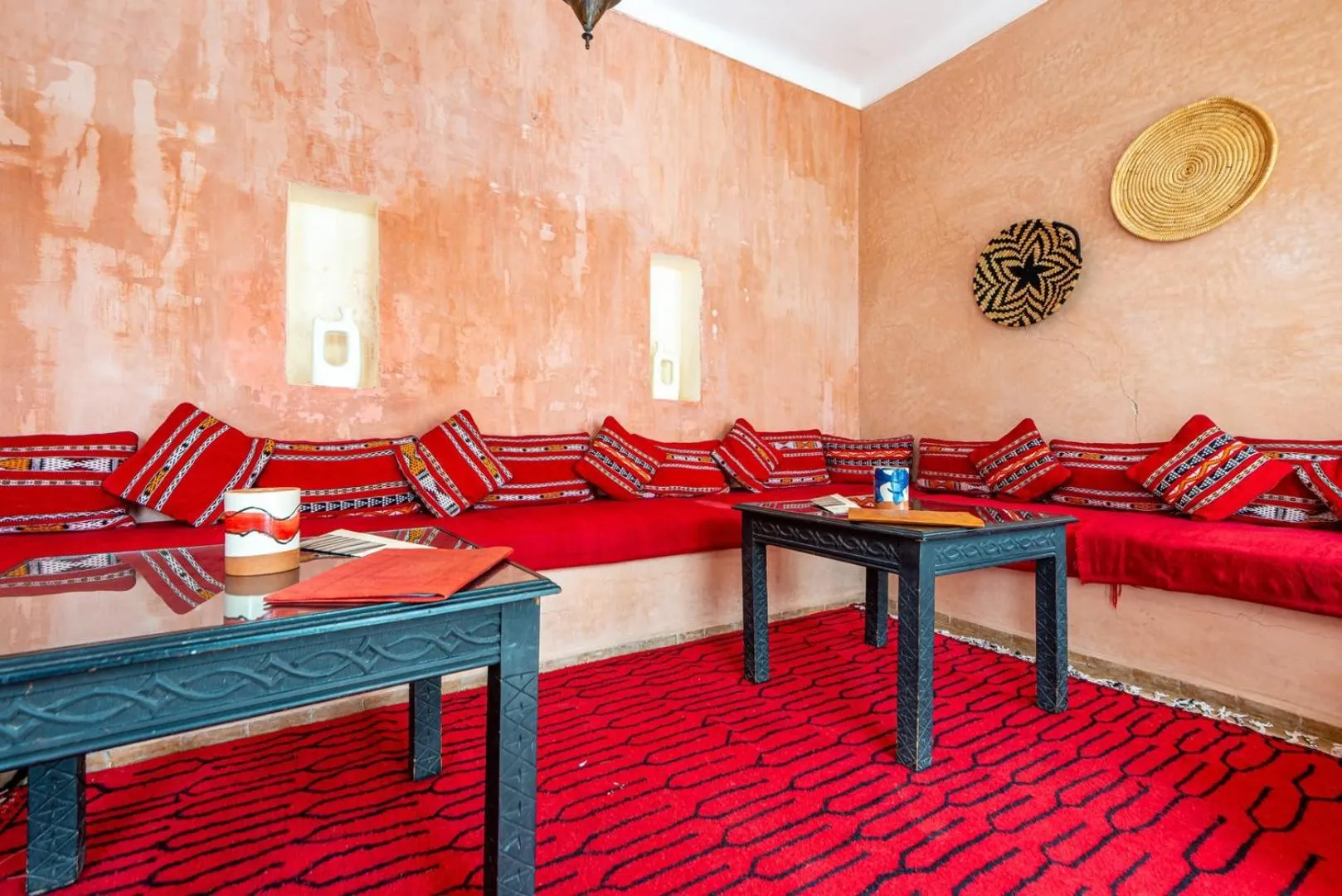 Seating area in Riad L'orange Bleue