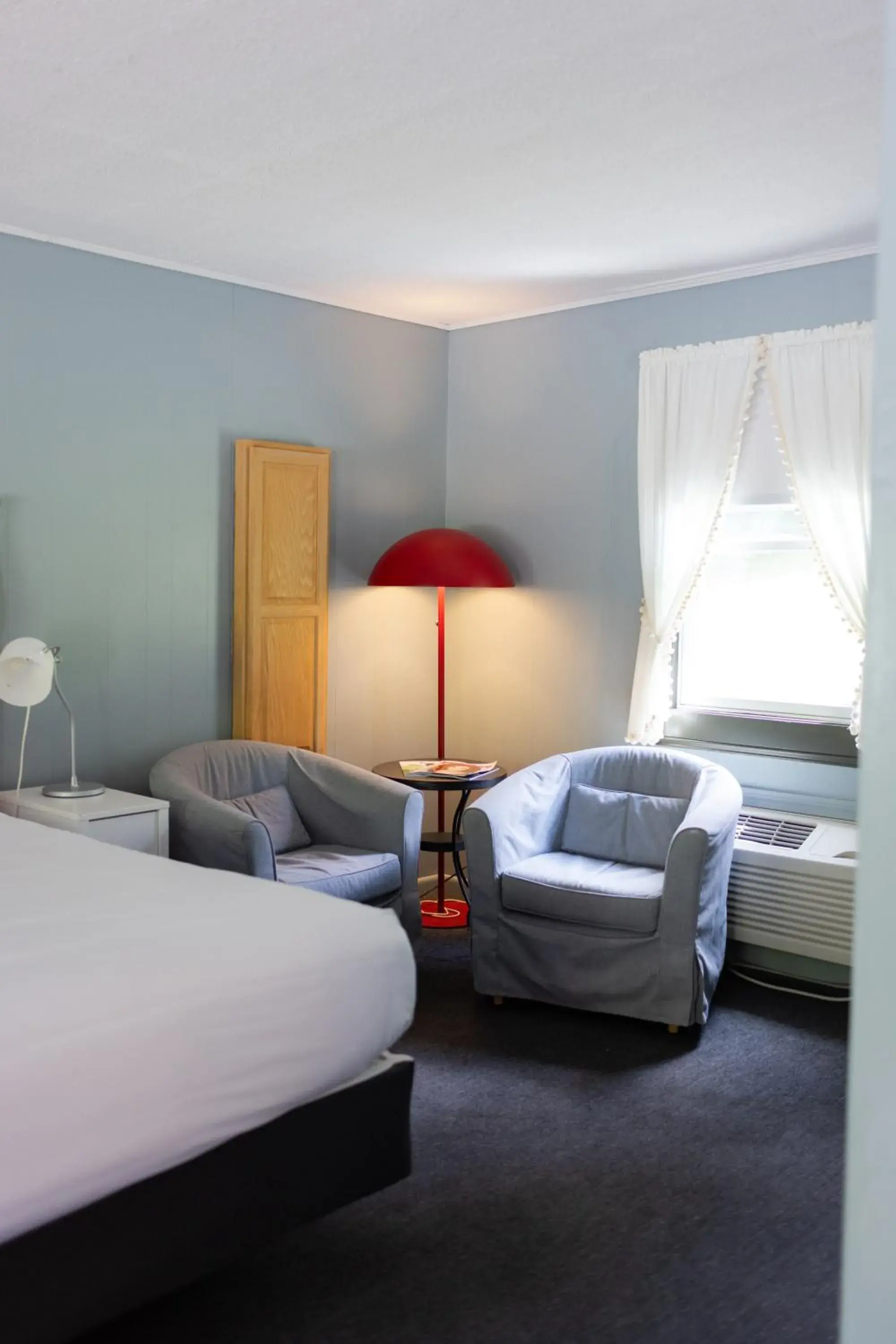 Seating area, Bed in The Little Lion Seating area, Bed in The Little Lion