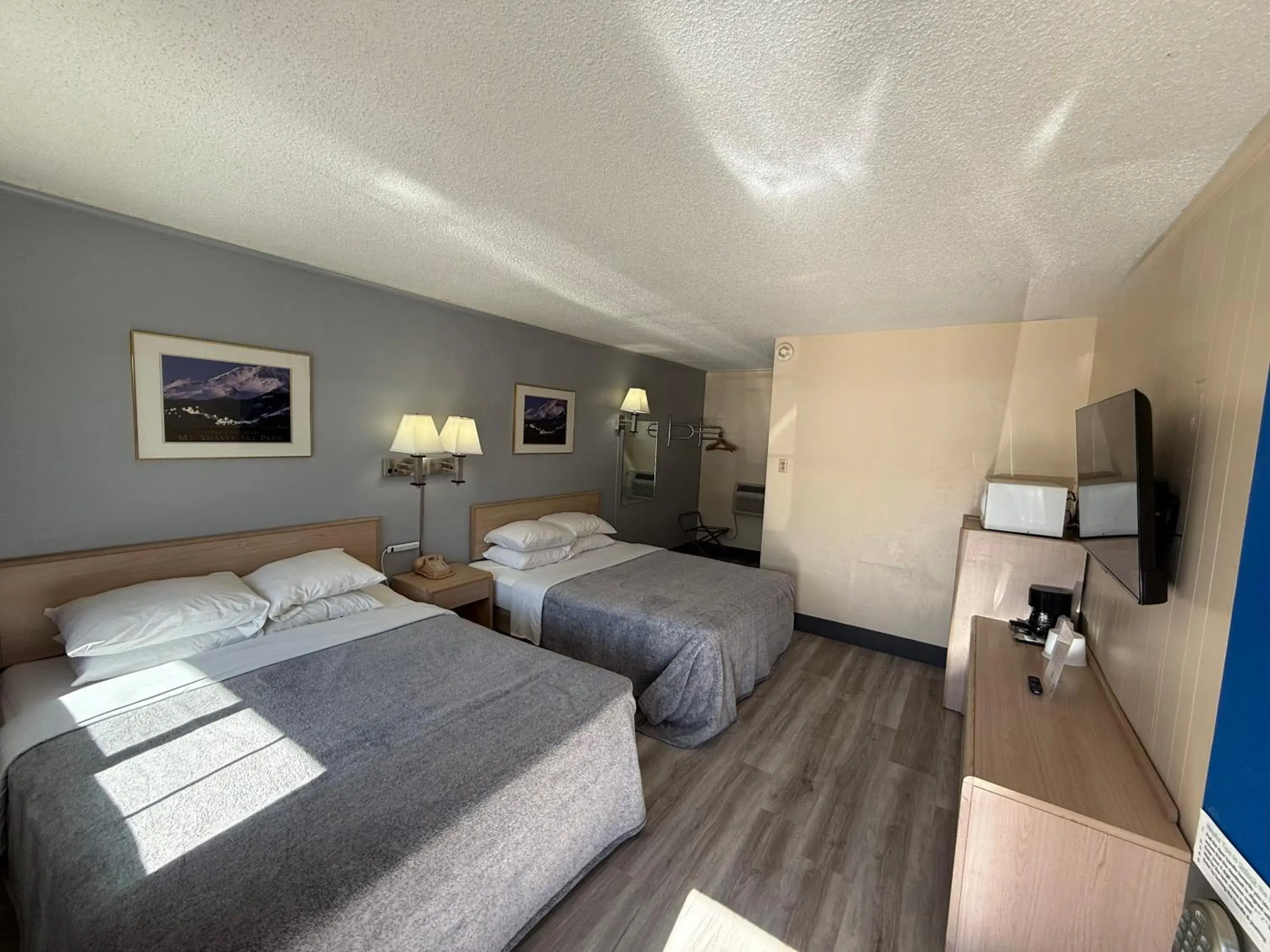 Standard Double Room in A1 Choice Inn Standard Double Room in A1 Choice Inn