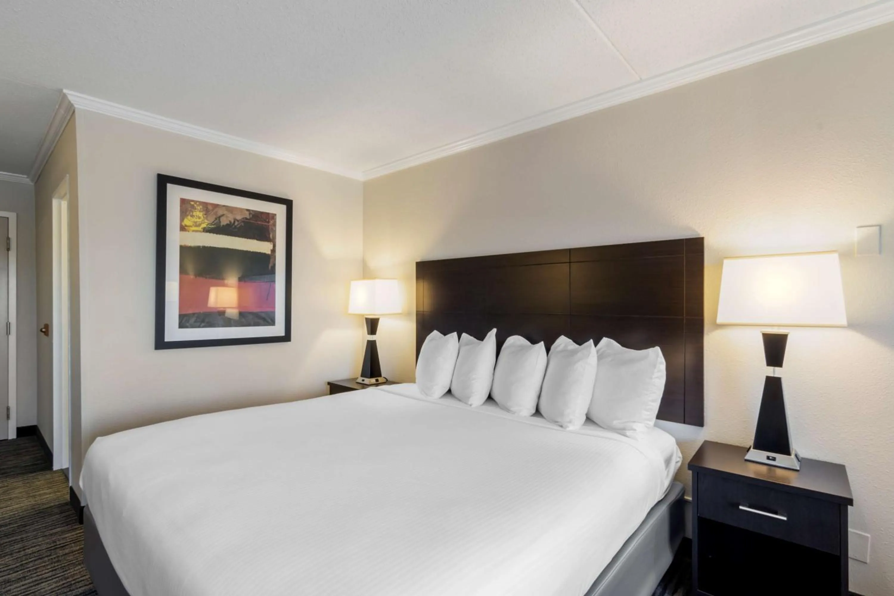 Bedroom, Bed in Best Western St Louis Kirkwood Route 66