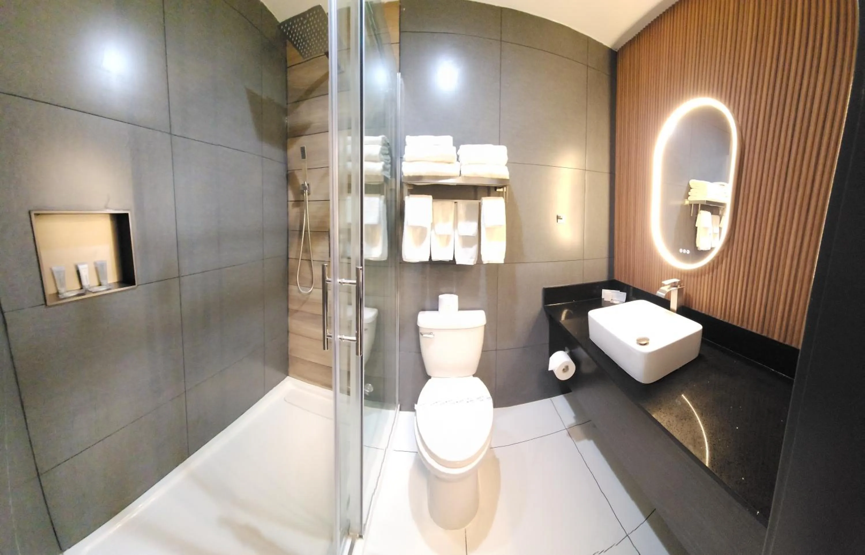 Bathroom in Inn The Mountains