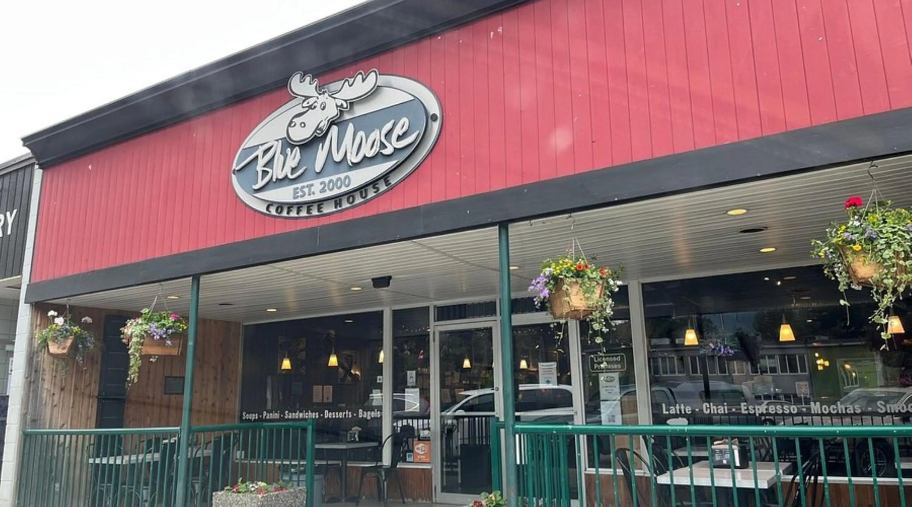 Restaurant/places to eat in Inn The Mountains