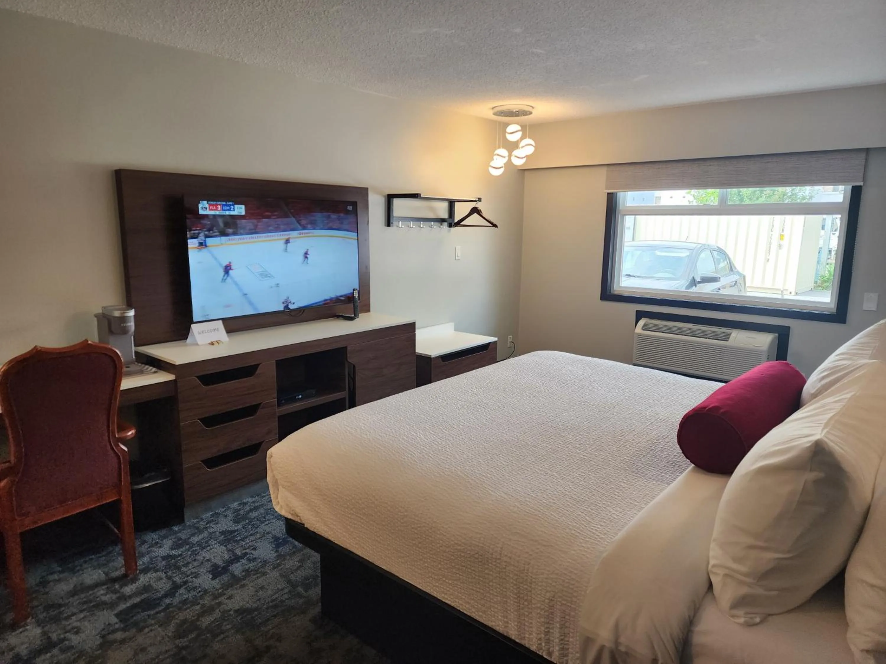 TV and multimedia, Bed in Inn The Mountains