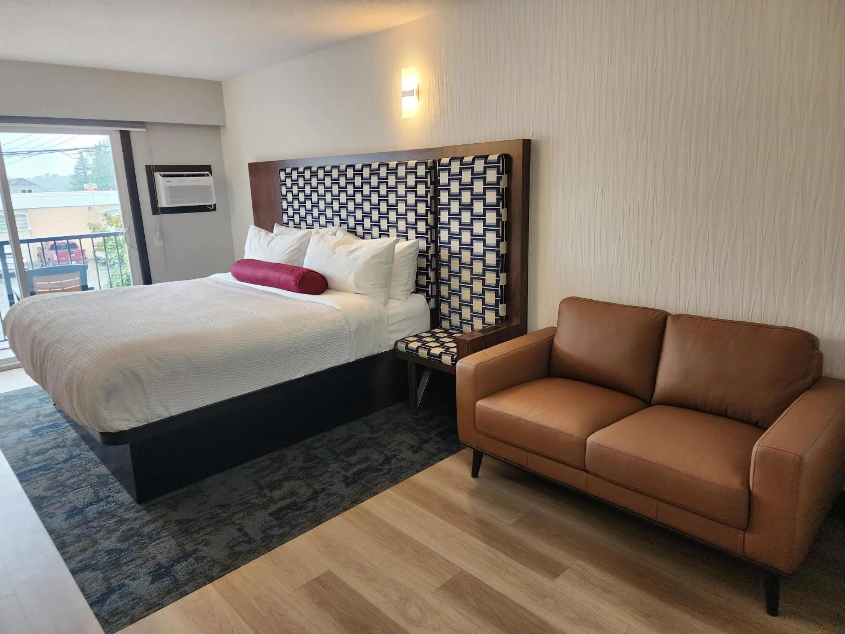 Bedroom, Bed in Inn The Mountains, an Ascend Collection Hotel