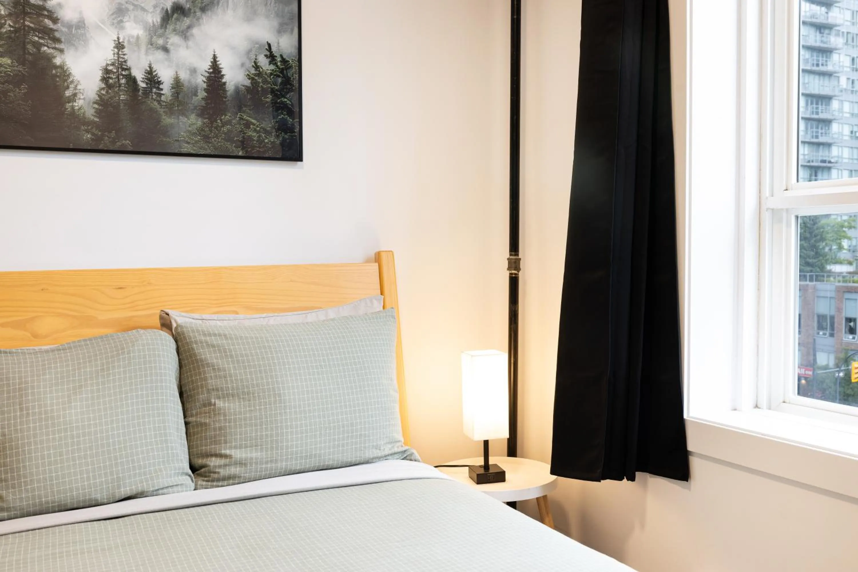 Bed in Samesun Vancouver