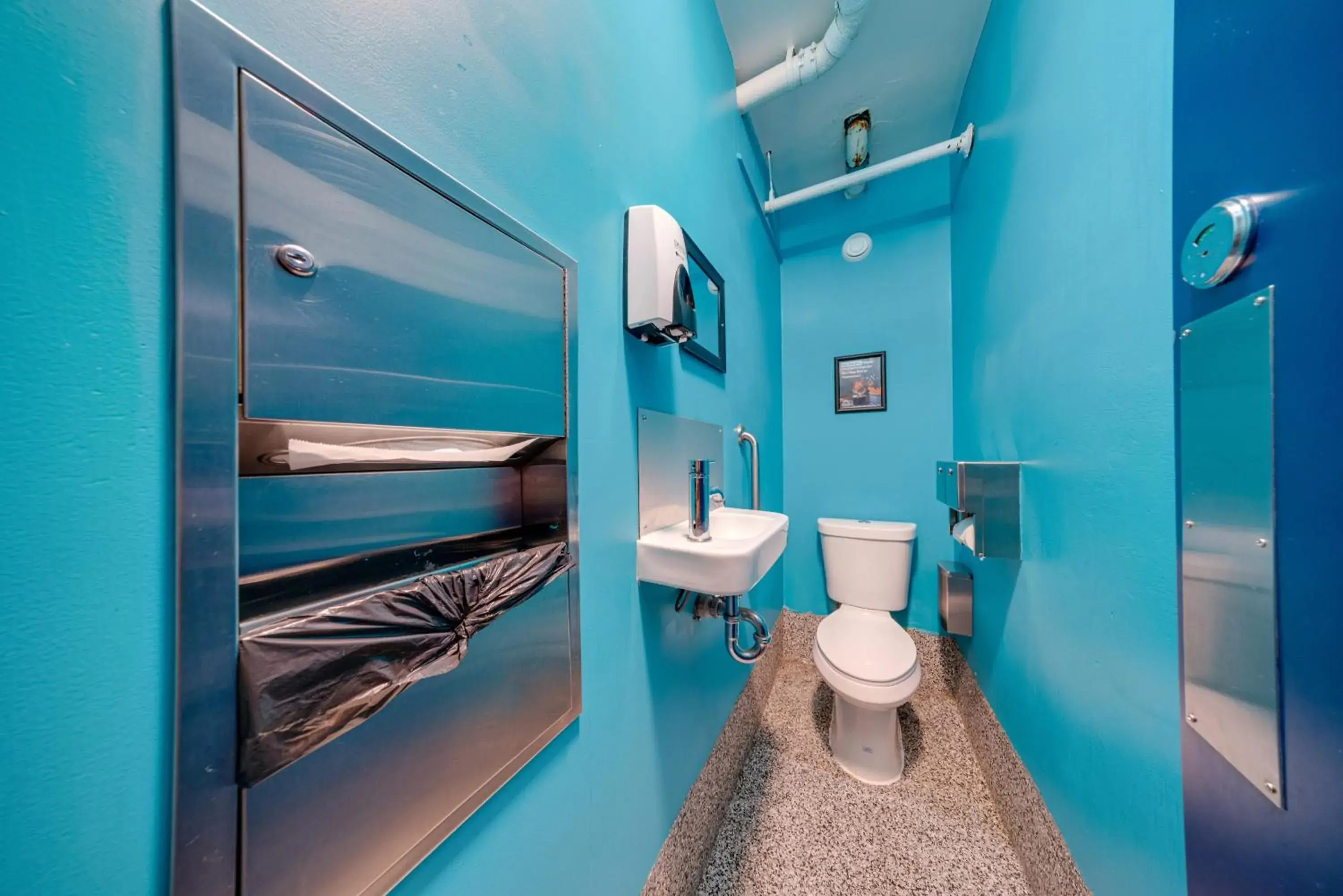 Toilet, Bathroom in Samesun Vancouver