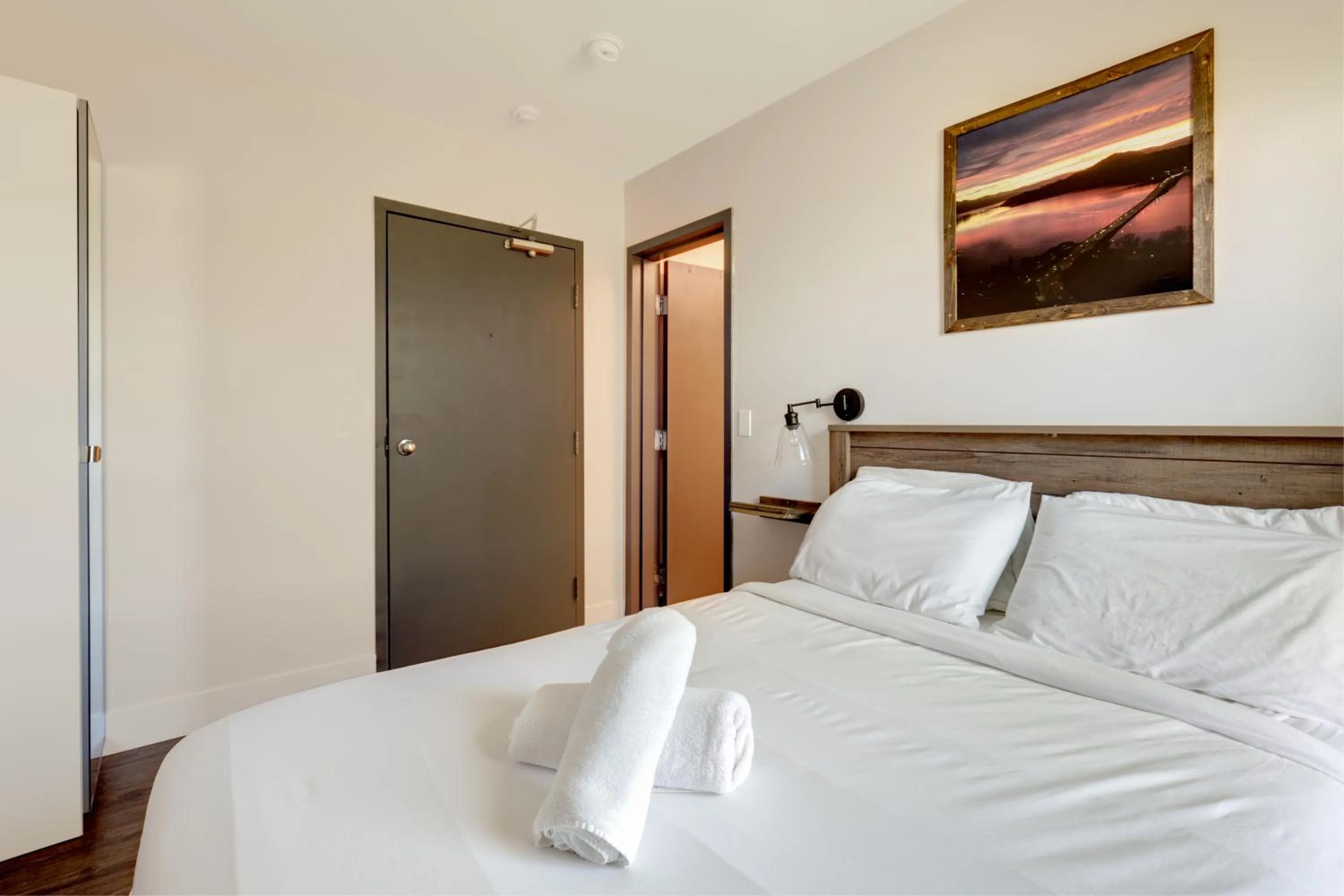 Bed in HI Kelowna Hostel