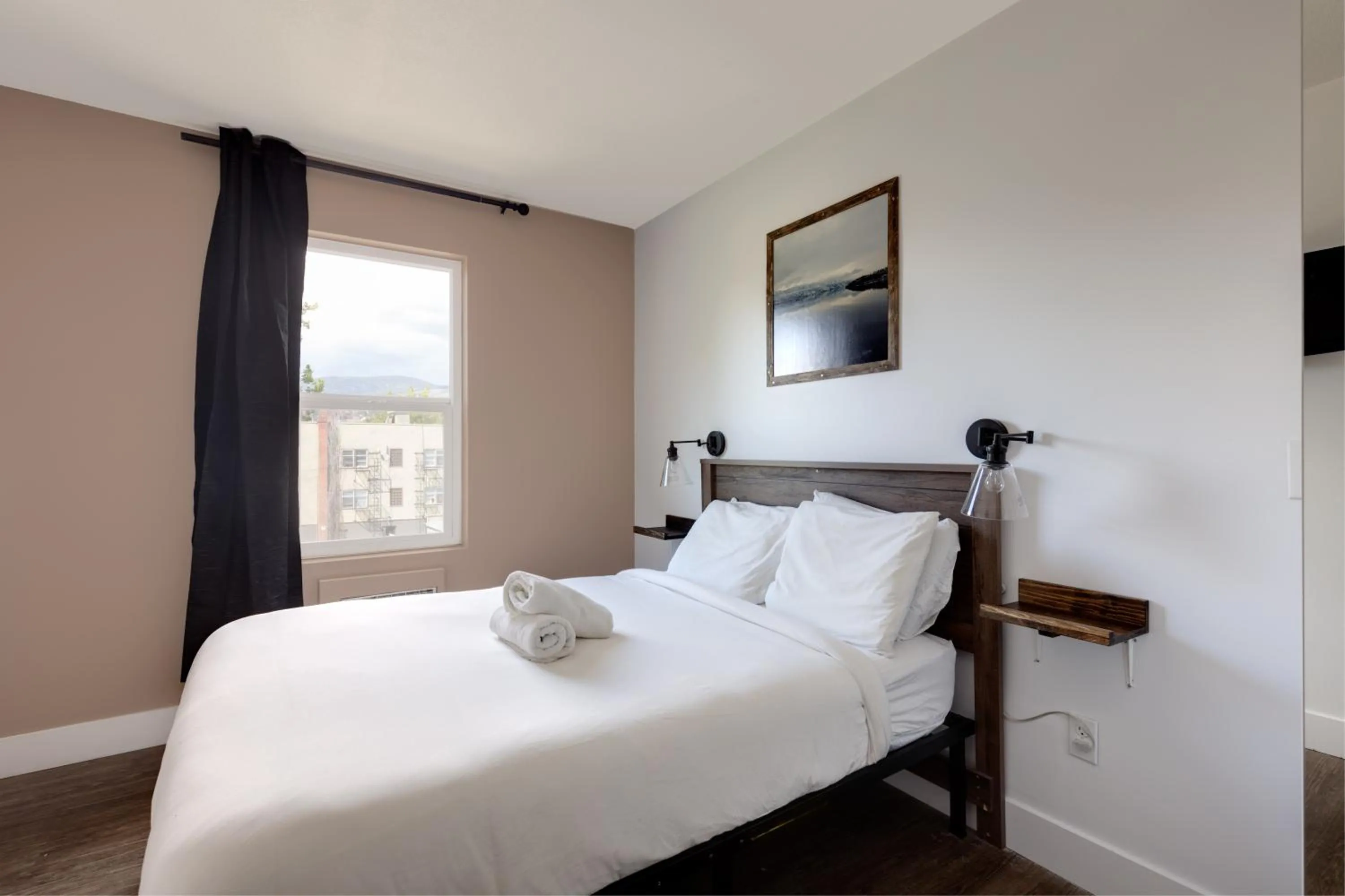 Bed in HI Kelowna Hostel