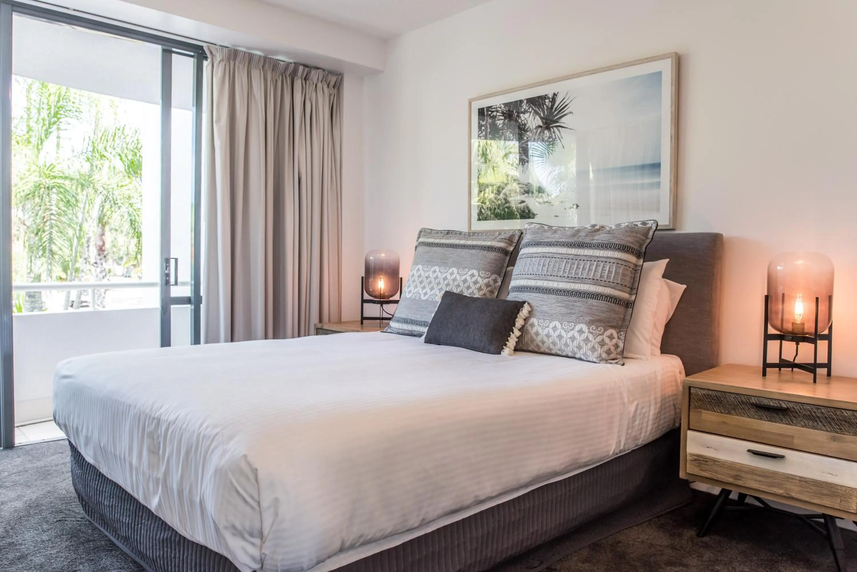 Bed in Noosa Pacific Resort