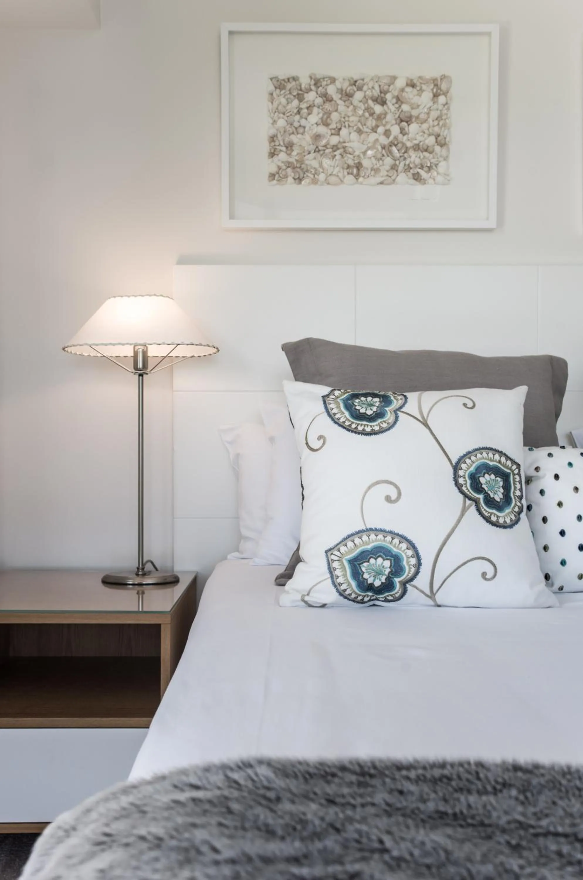 Bed in Noosa Pacific Resort