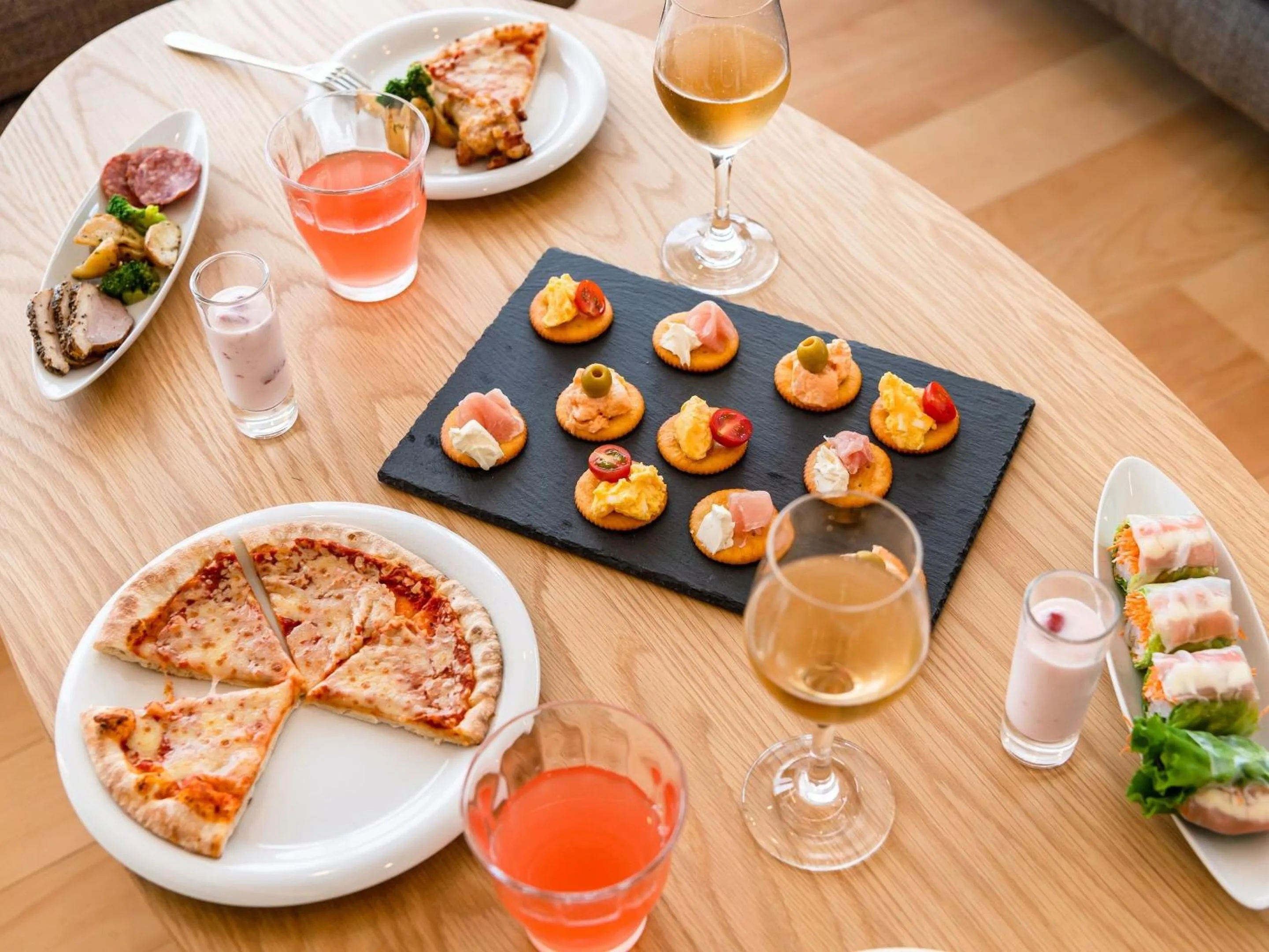 Photo of the whole room in Terrace Garden Mihama Resort by Coldio Premium