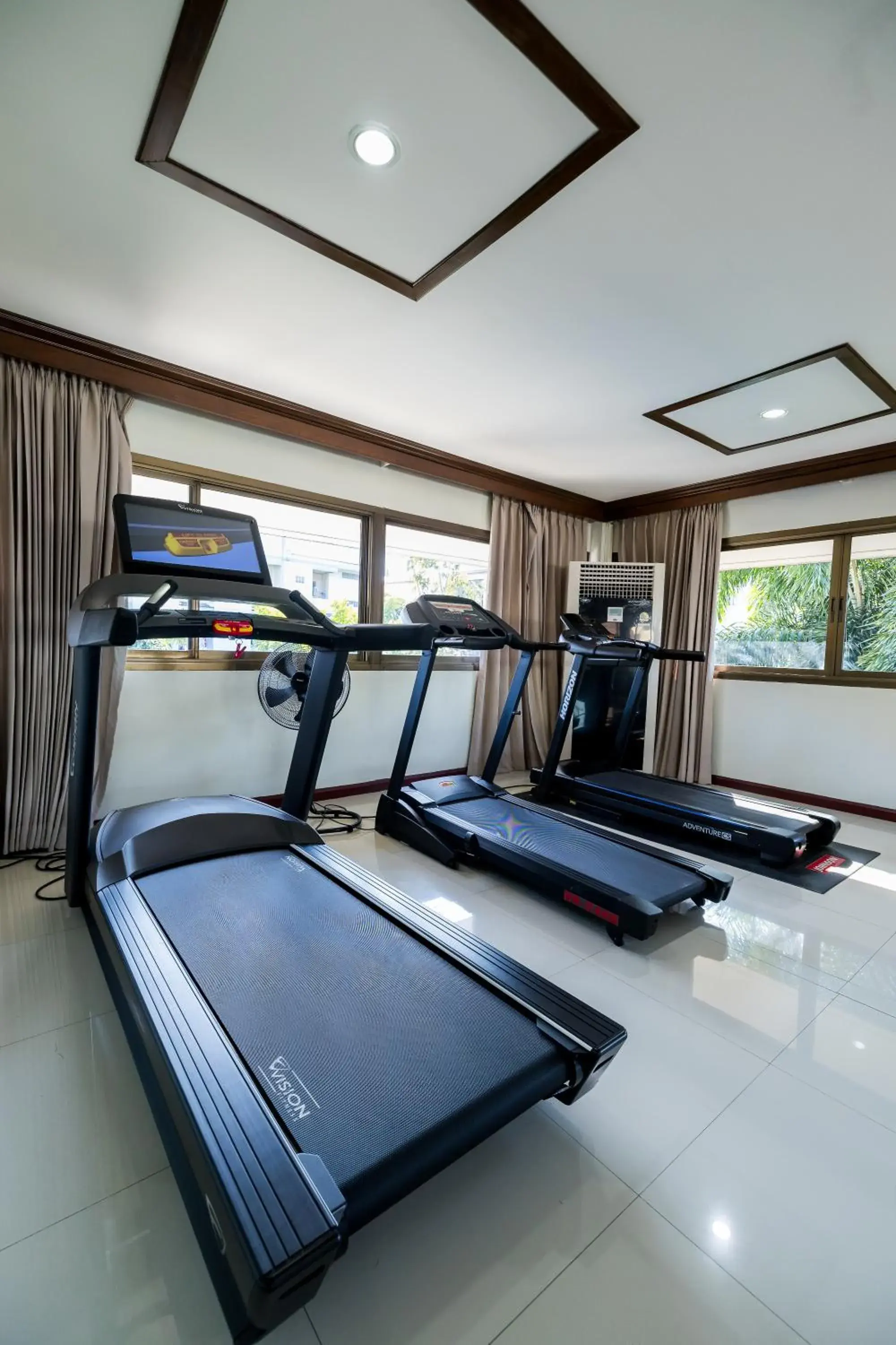 Fitness centre/facilities in Nak Nakara Hotel Fitness centre/facilities in Nak Nakara Hotel