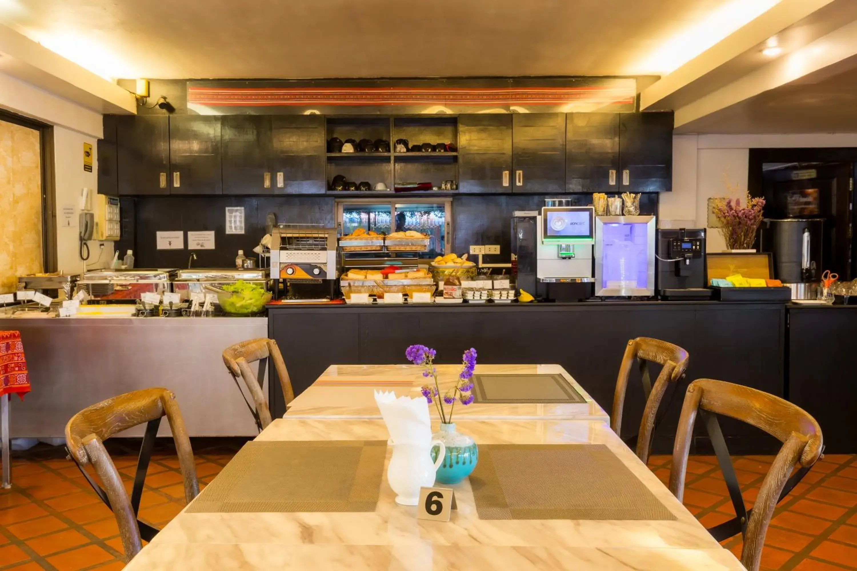 Property building in Nak Nakara Hotel Property building in Nak Nakara Hotel