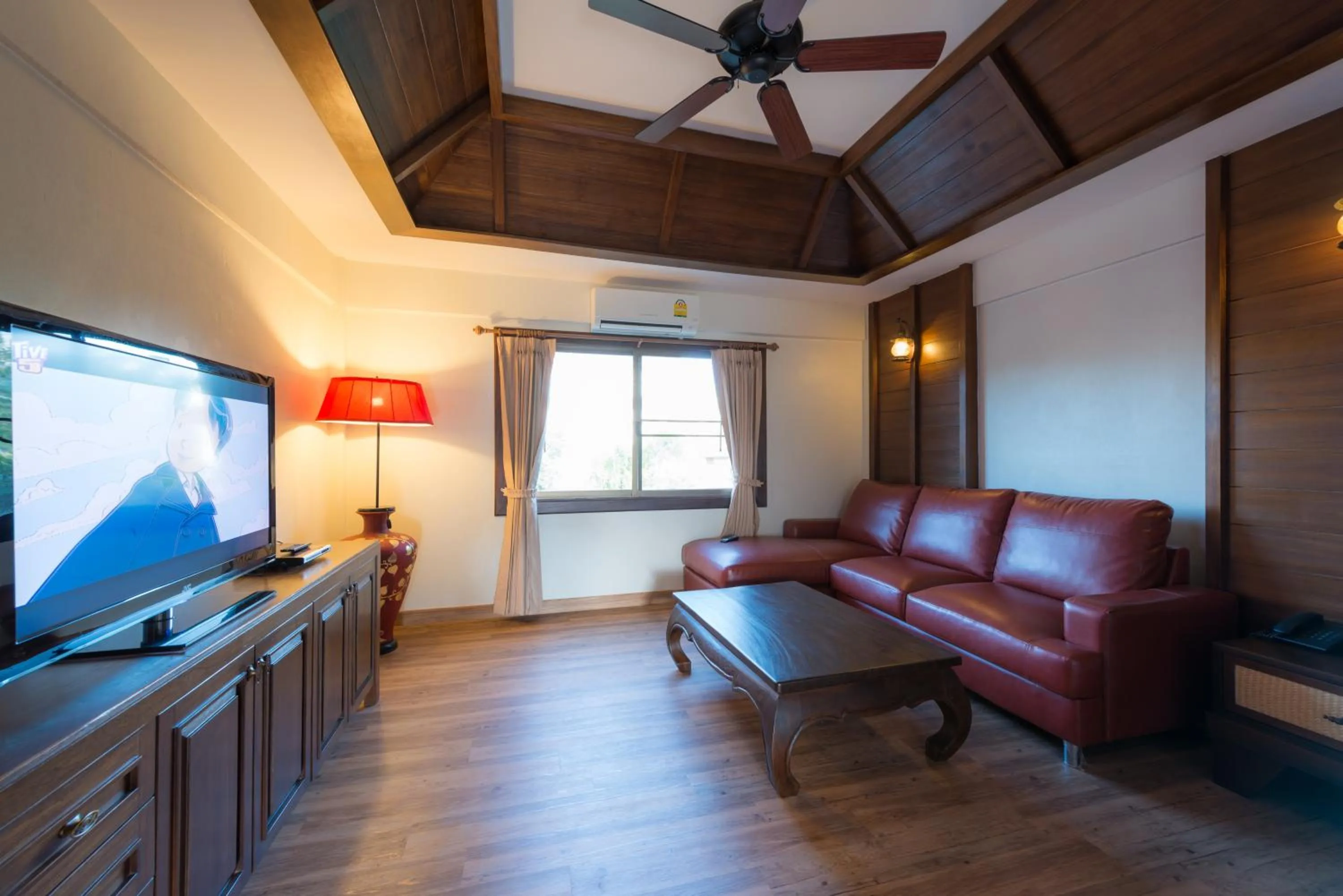 Living room in Nak Nakara Hotel