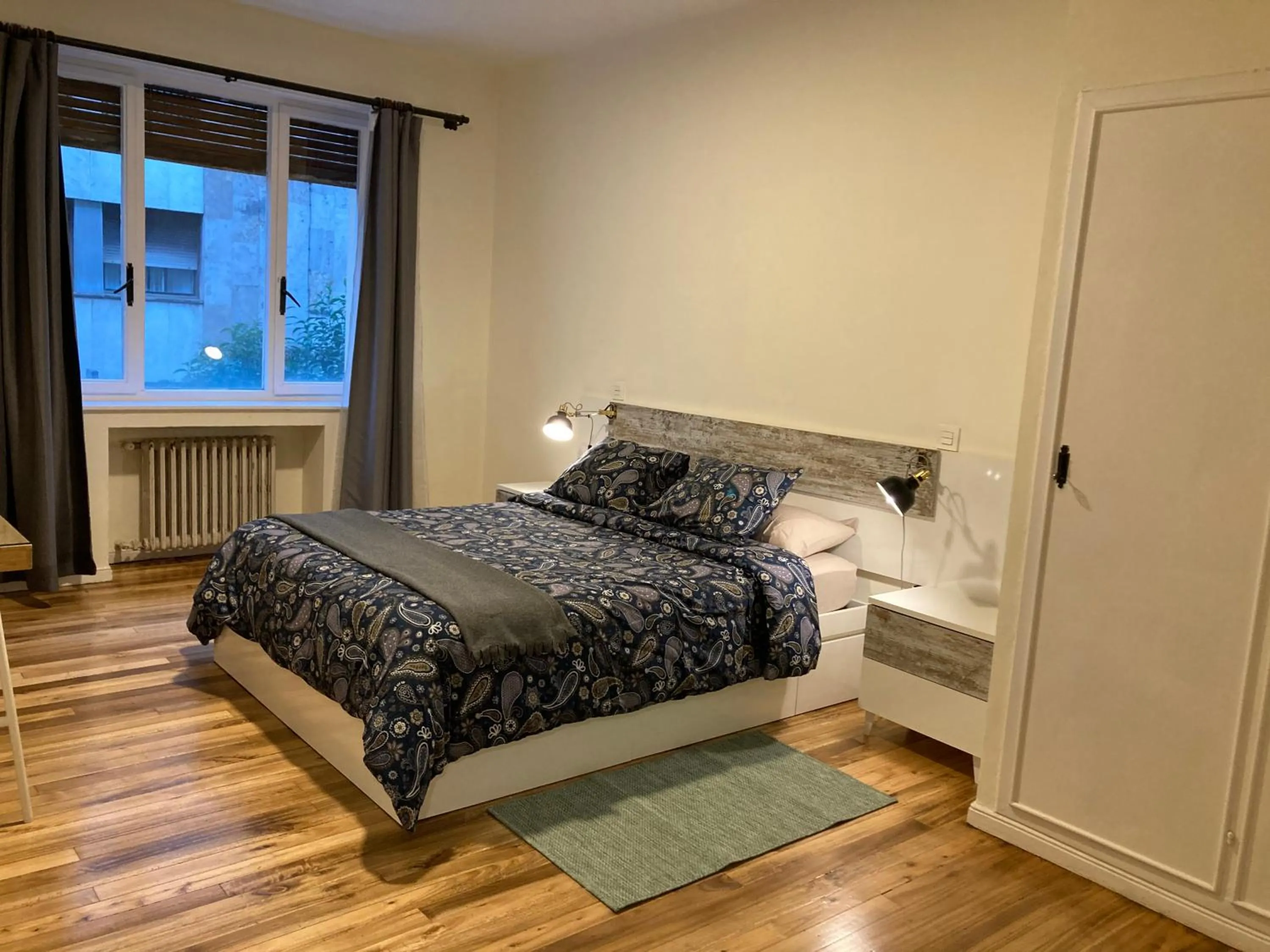 Bed in Akasha Arima