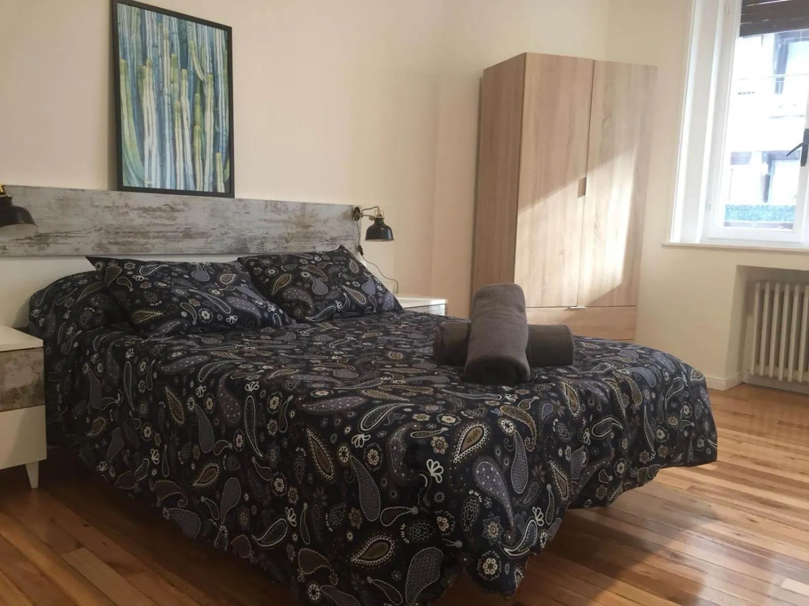 Bed in Akasha Arima