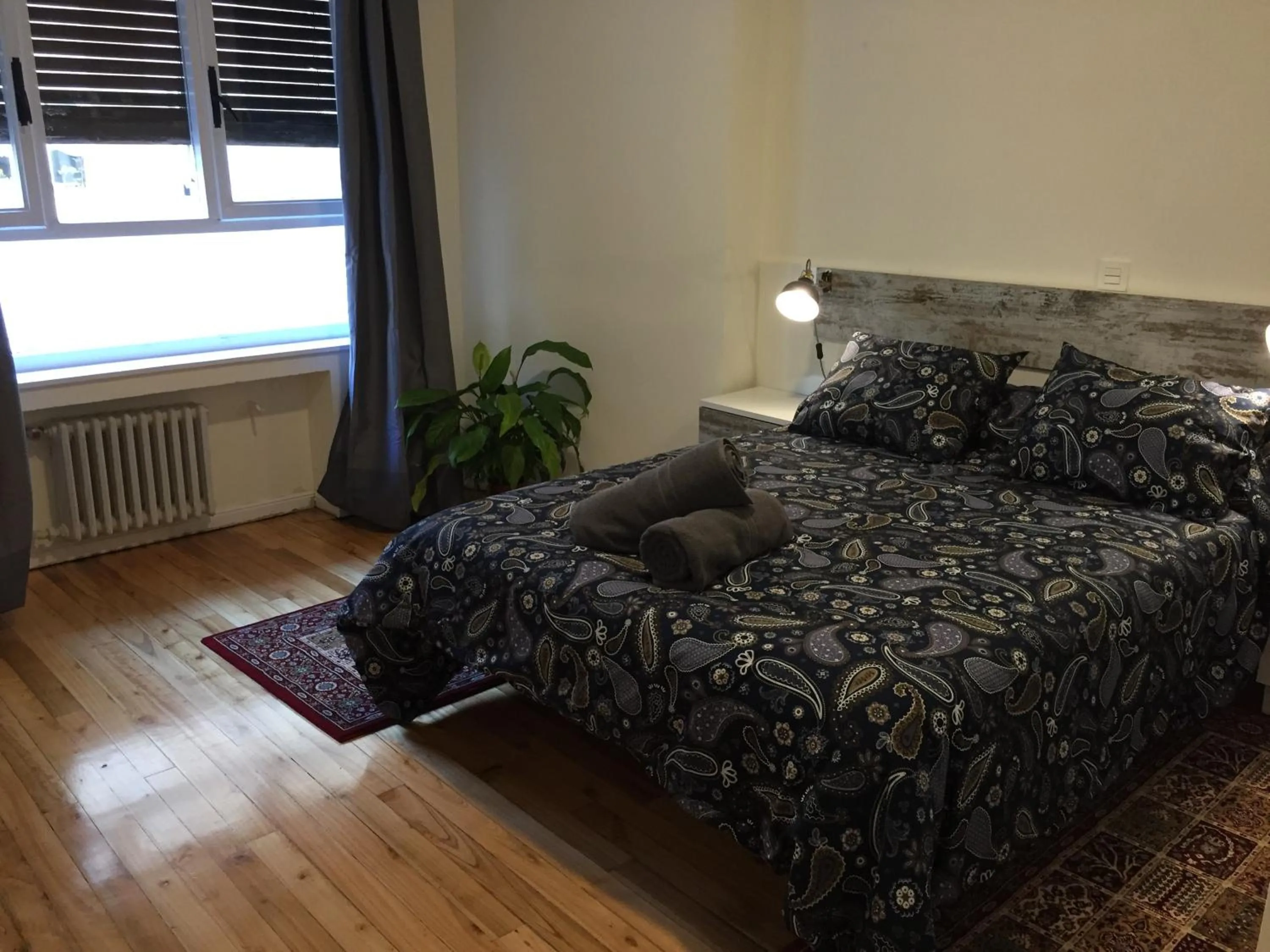 Bed in Akasha Arima