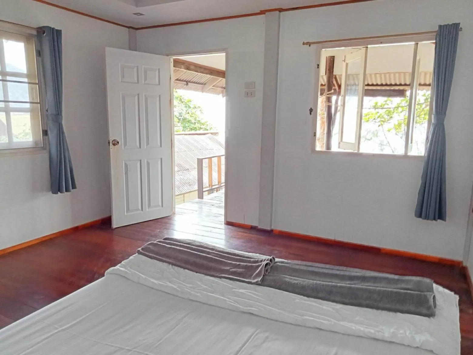 Bed in The Ocean Phangan Homestay