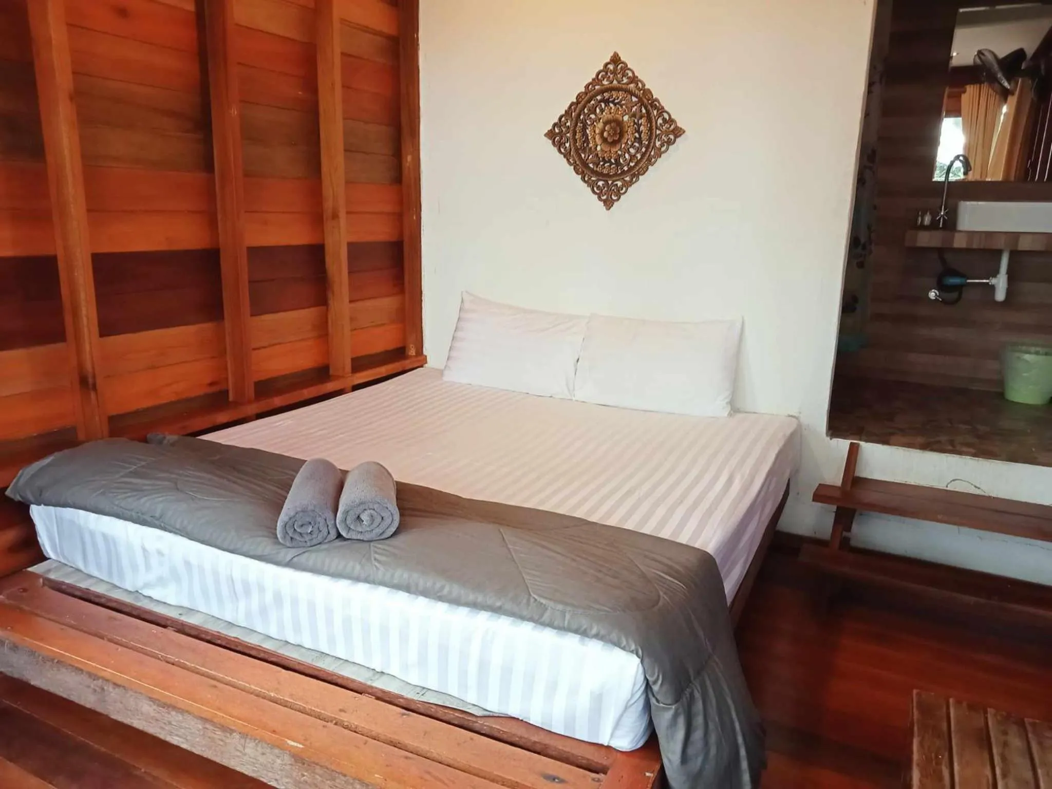 Bed in The Ocean Phangan Homestay