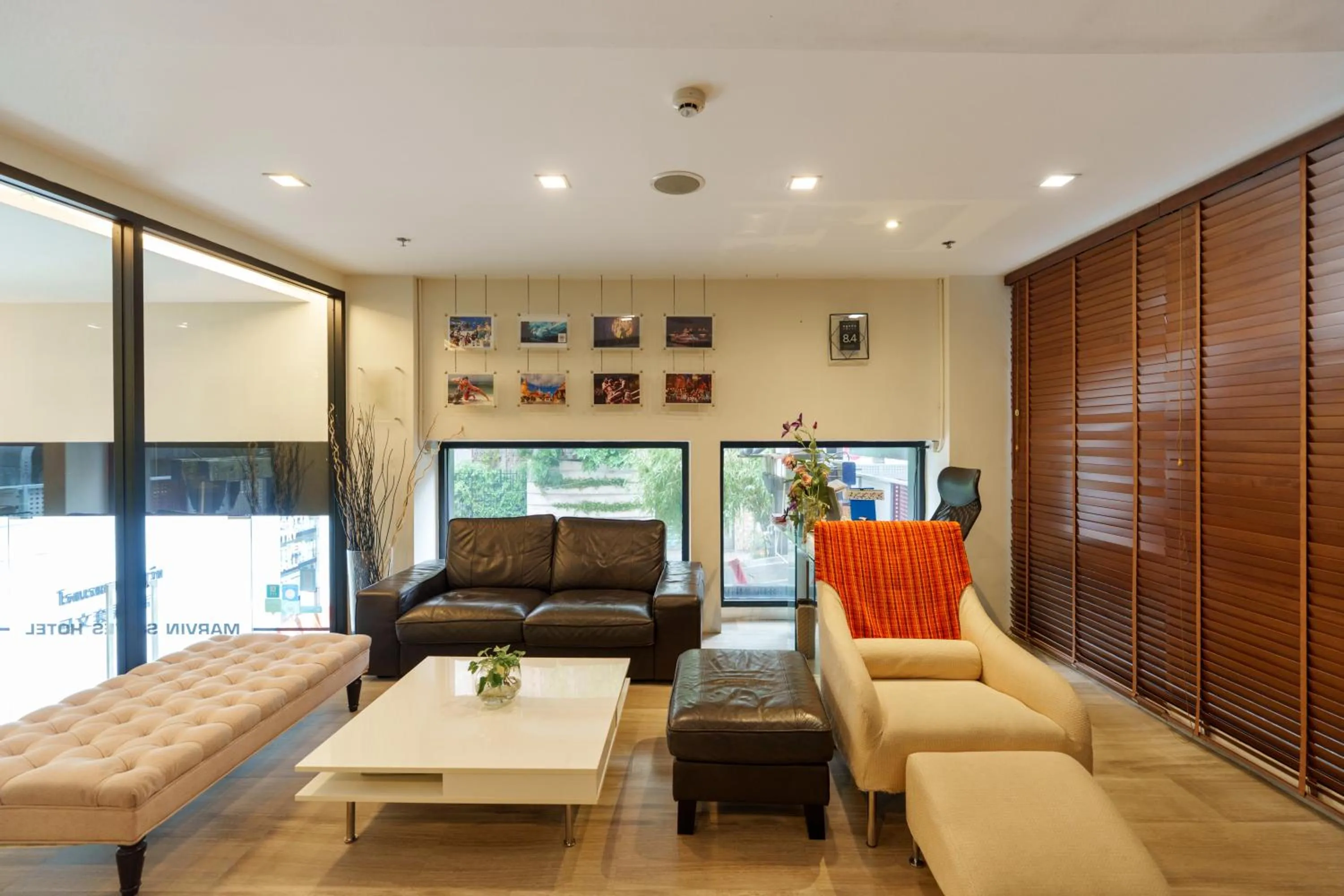 Lobby or reception in Marvin Suites Hotel