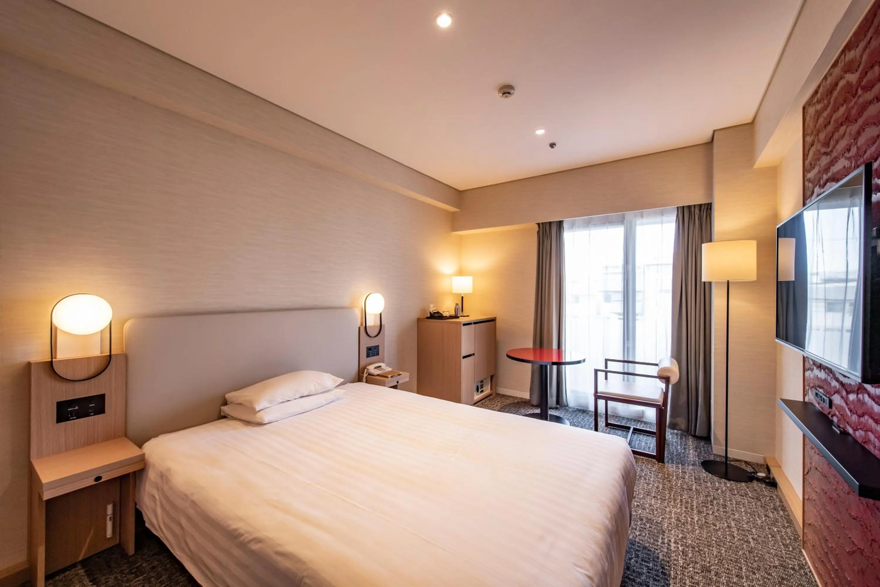 Bed in Kyoto Tokyu Hotel