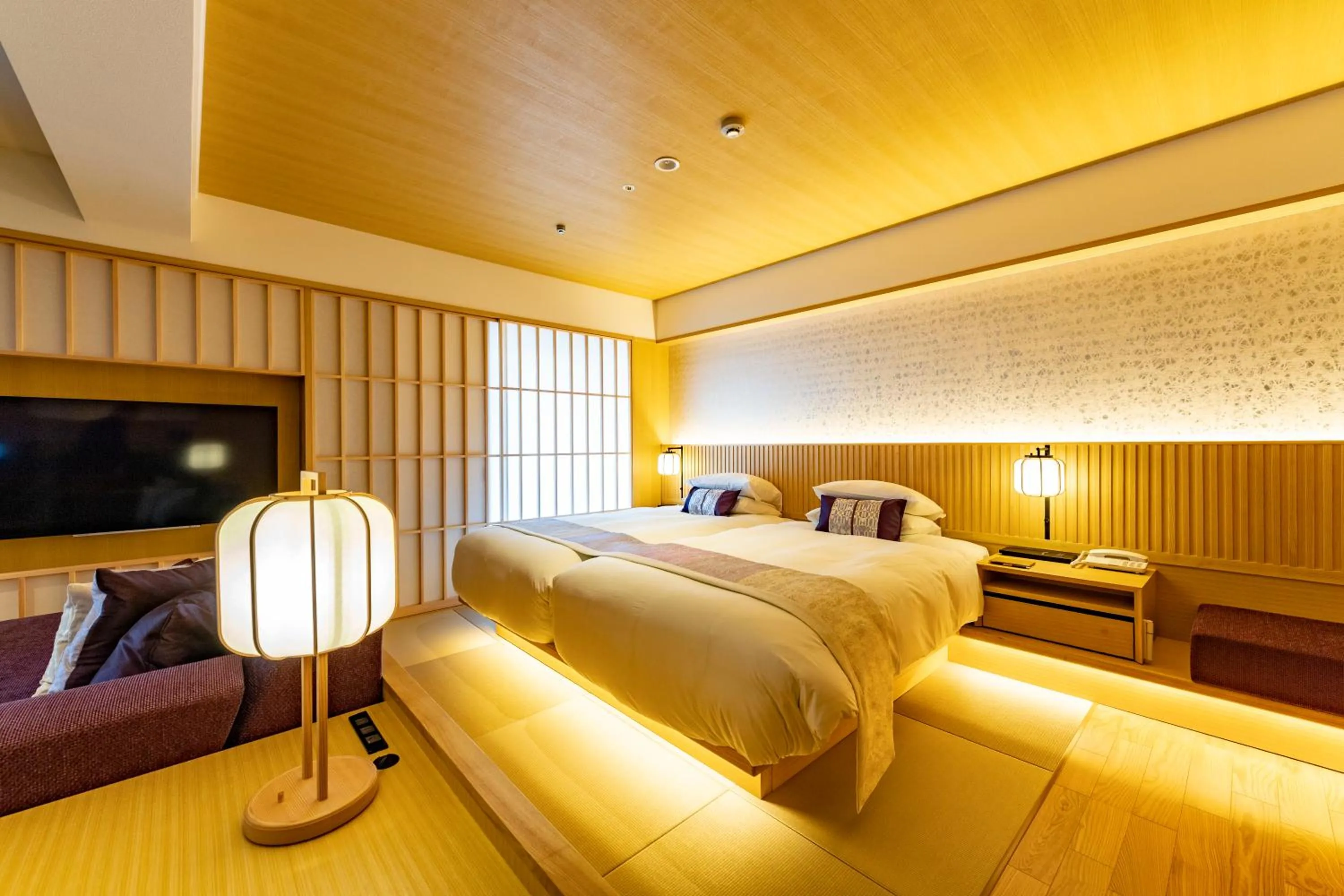 Bed in Kyoto Tokyu Hotel